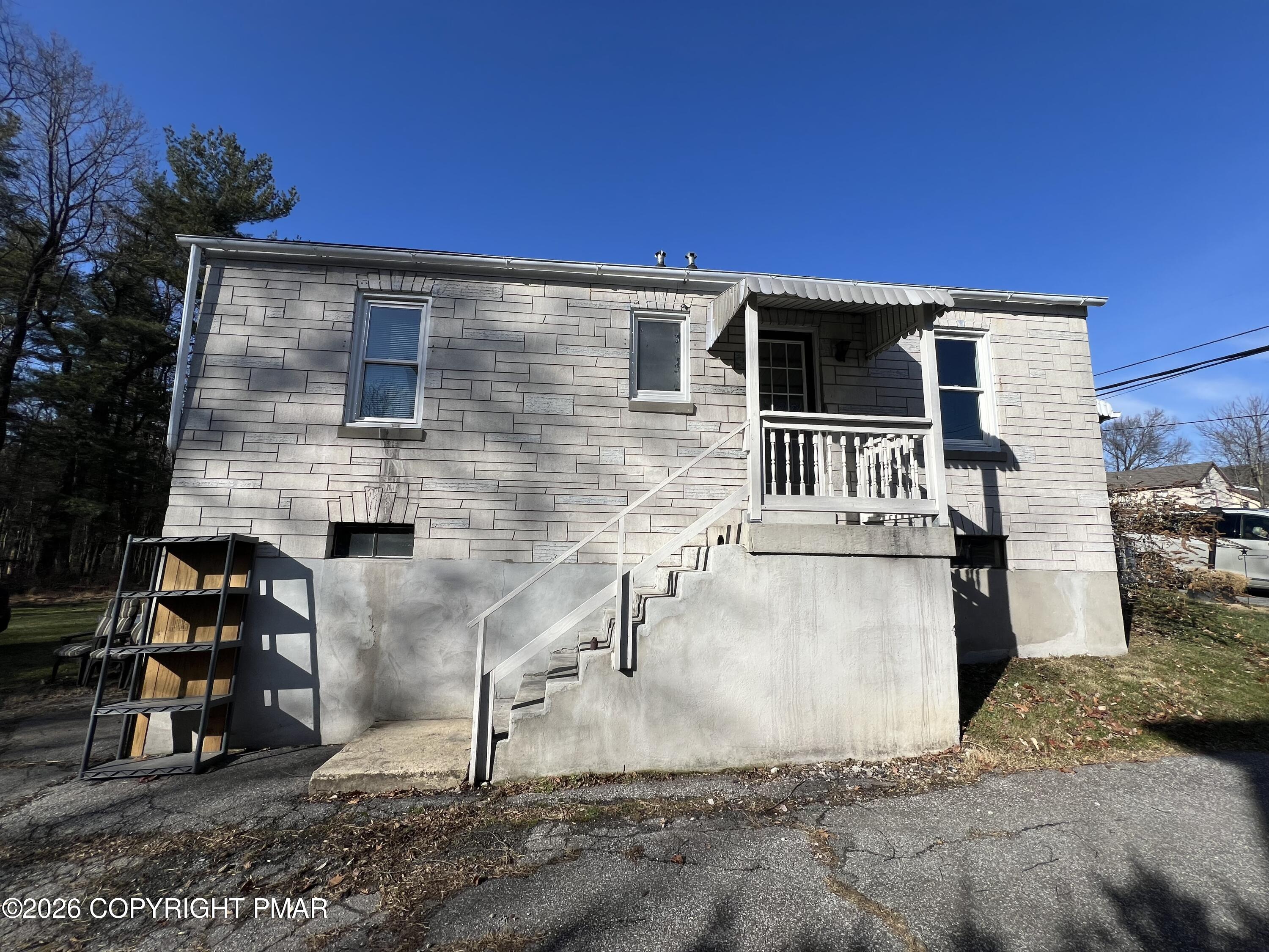 3749 Mountain View Drive Property Photo 5