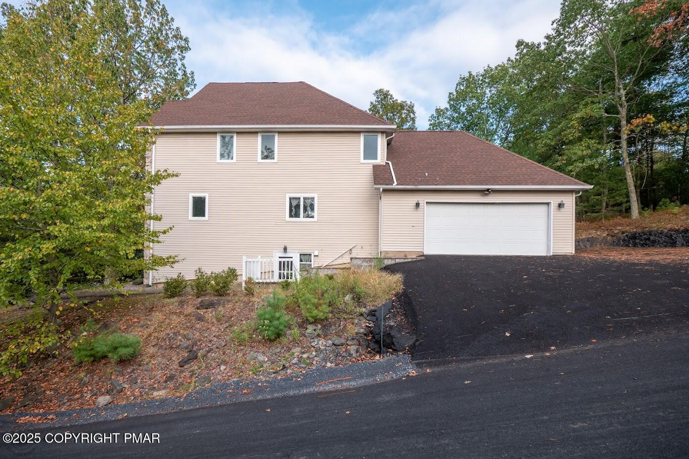 205 Osprey Way Property Photo 3