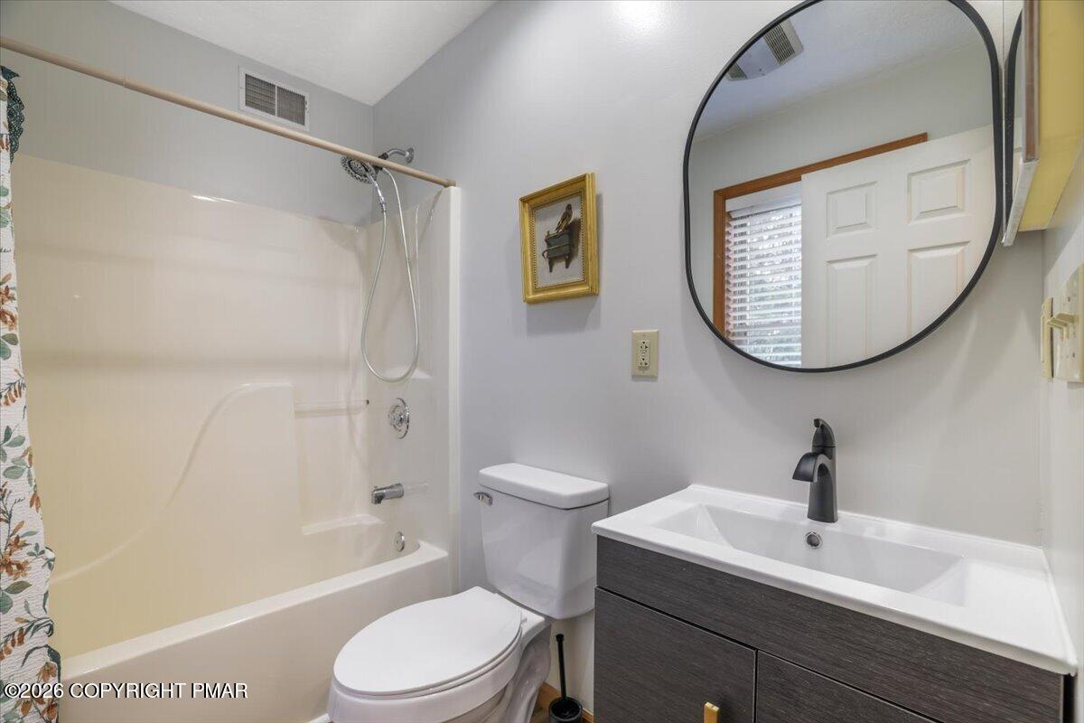 132 Laurel Court Property Photo 21