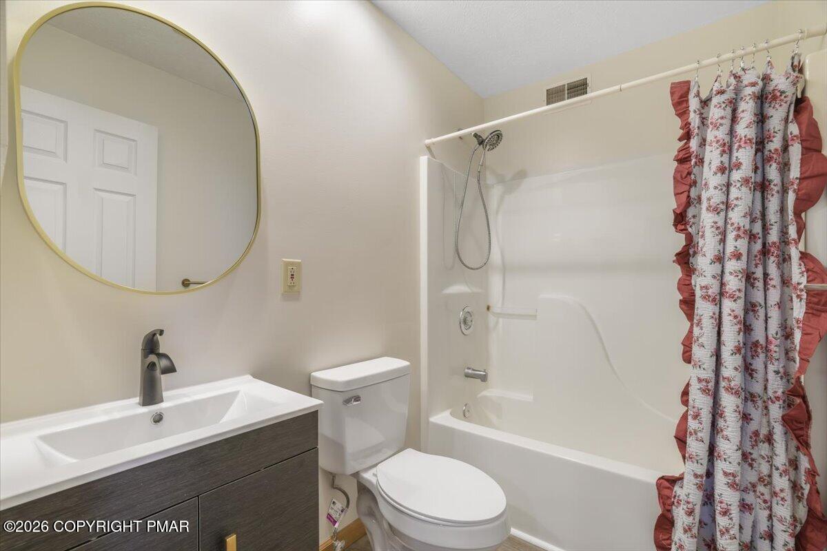 132 Laurel Court Property Photo 23