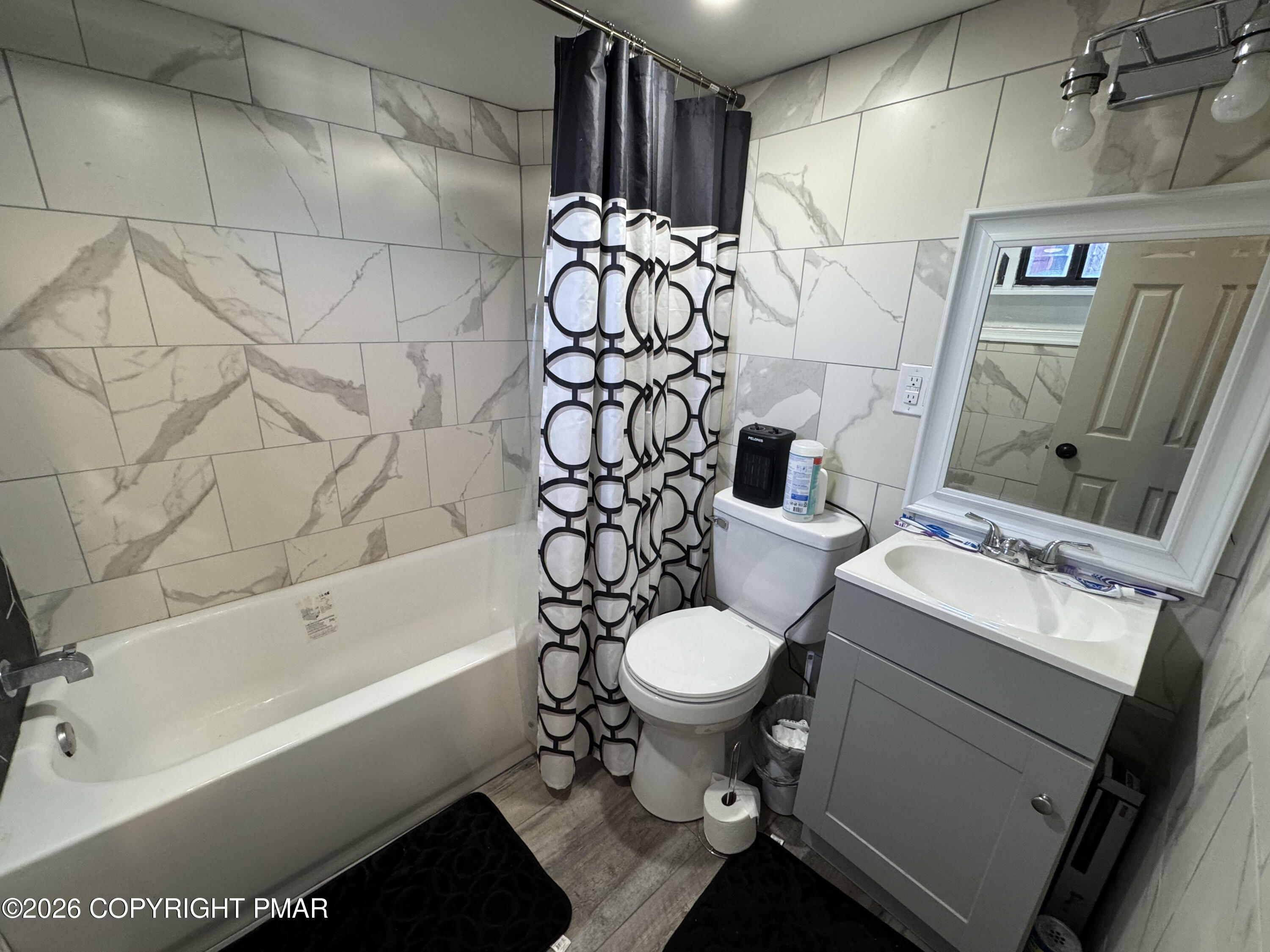 219 W Water Street Property Photo 14