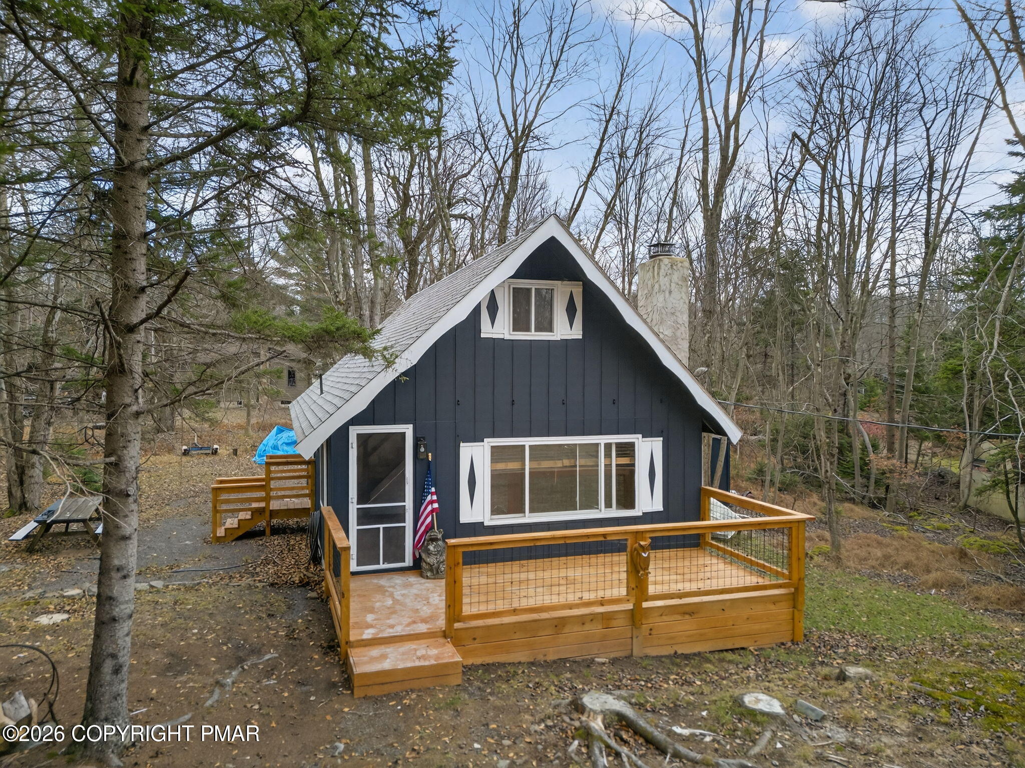 129 Mahoning Drive Property Photo 1