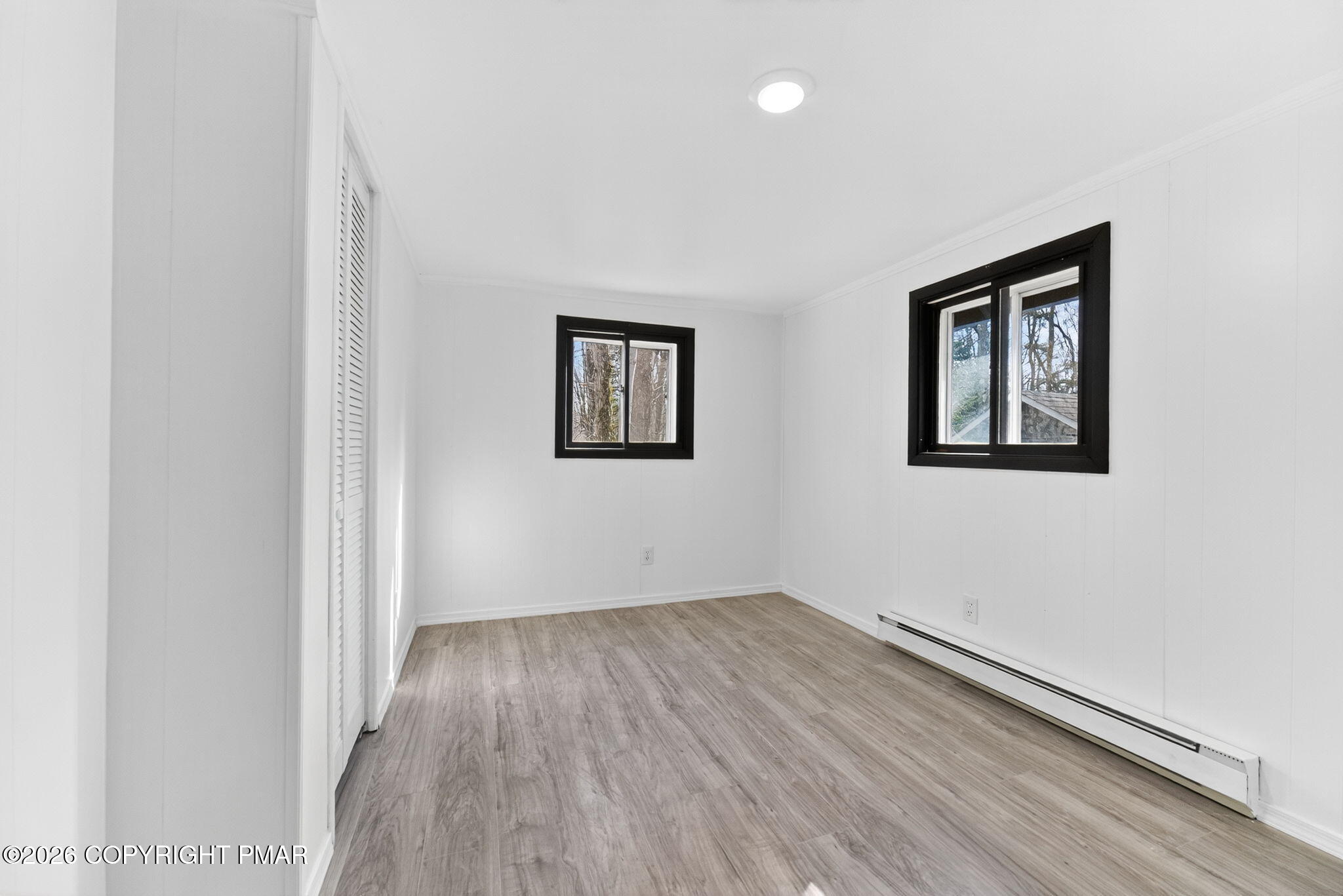 129 Mahoning Drive Property Photo 14