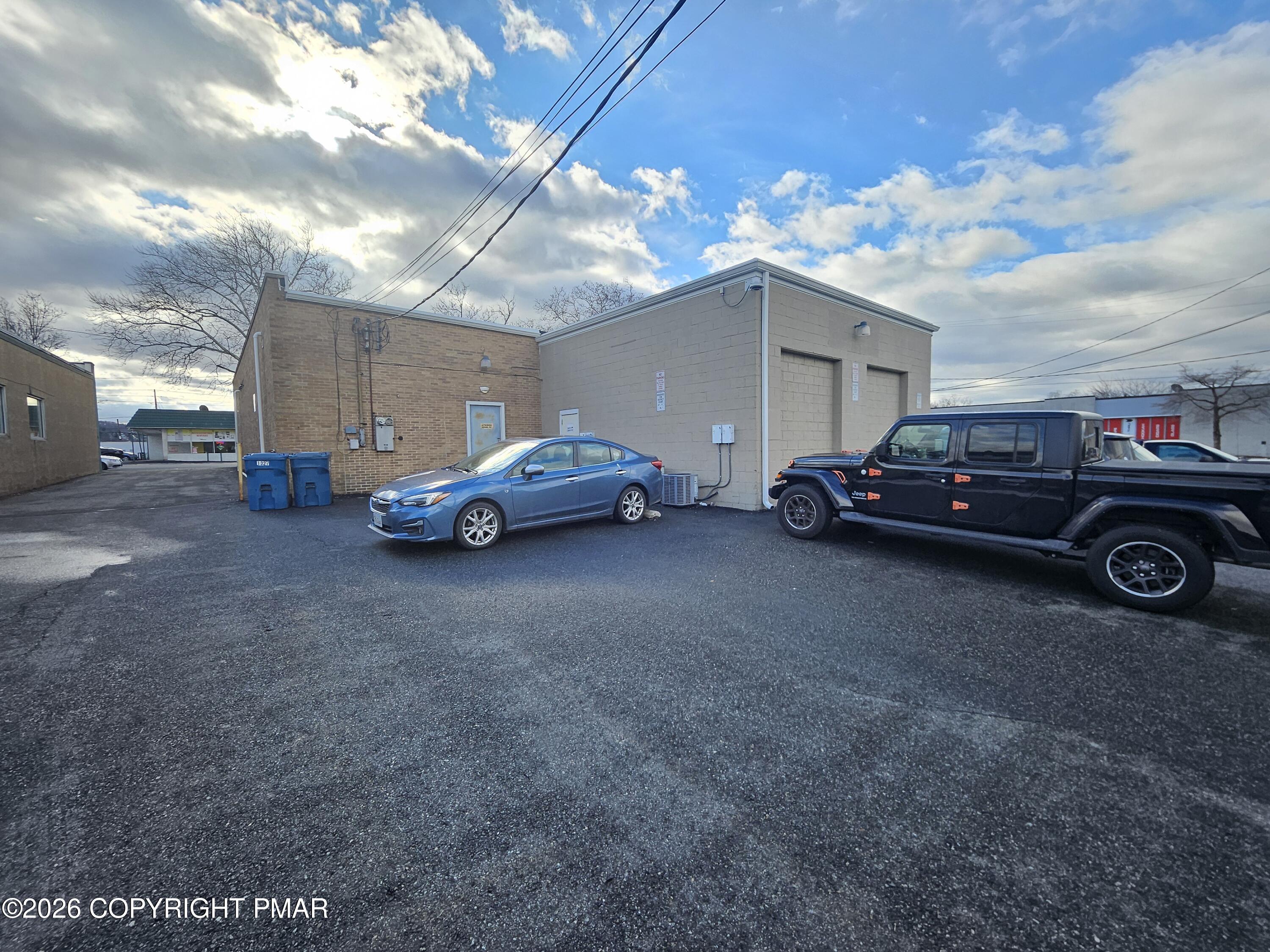 1007 Union Boulevard Property Photo 4
