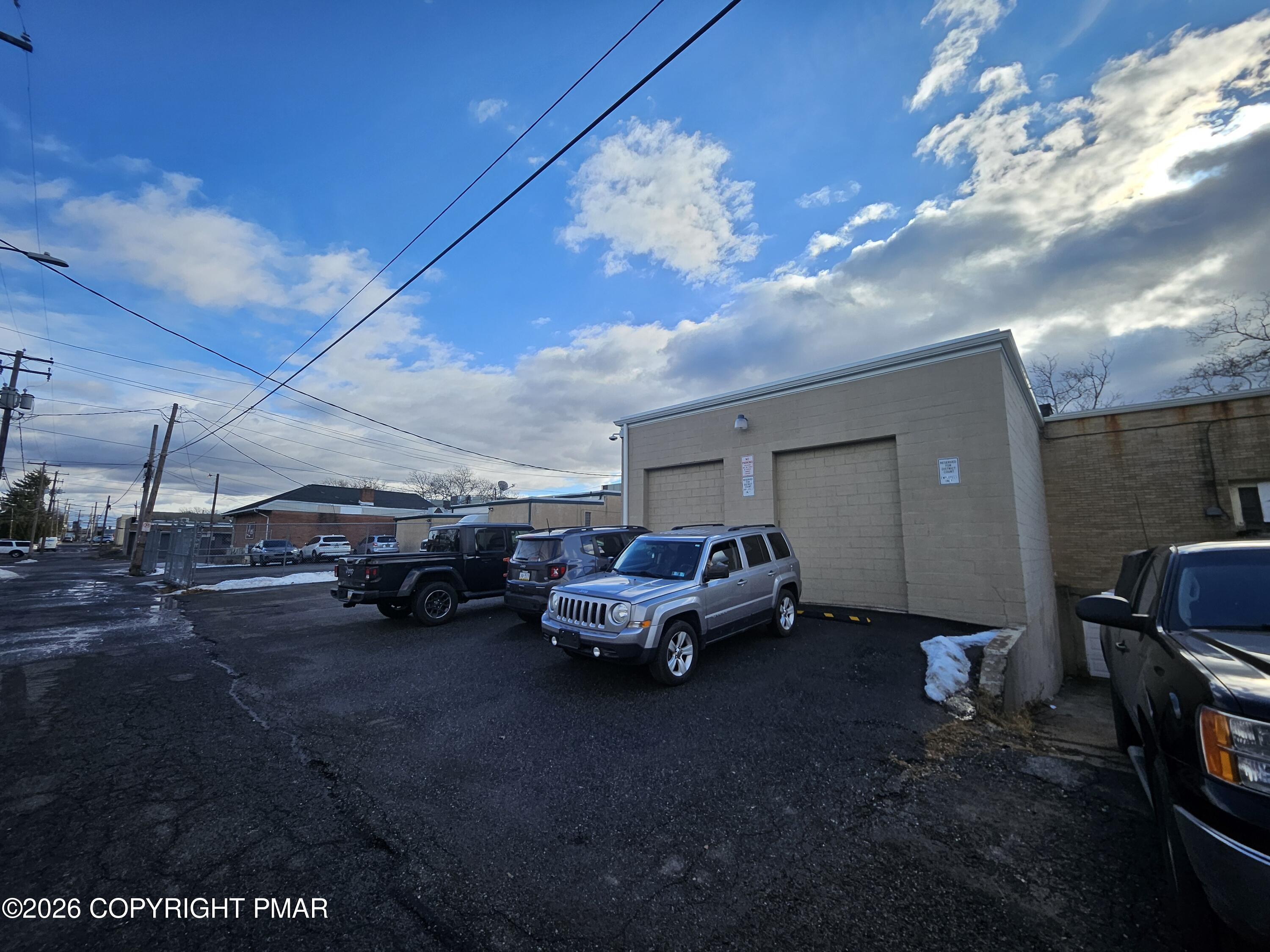 1007 Union Boulevard Property Photo 5