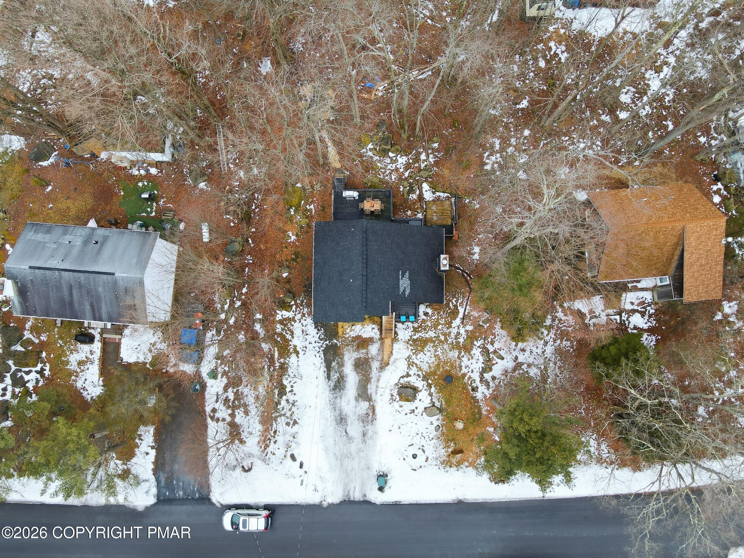 1379 Winding Way Property Photo 41