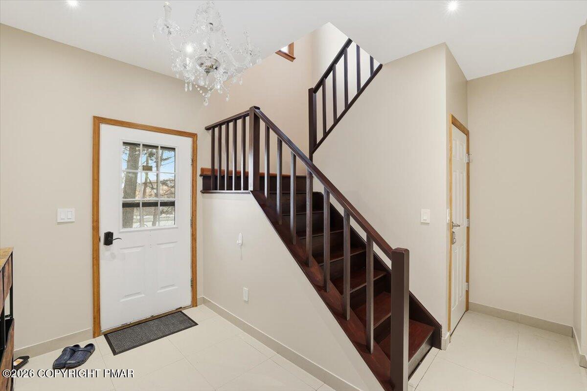 782 Lower Deer Valley Road Property Photo 3