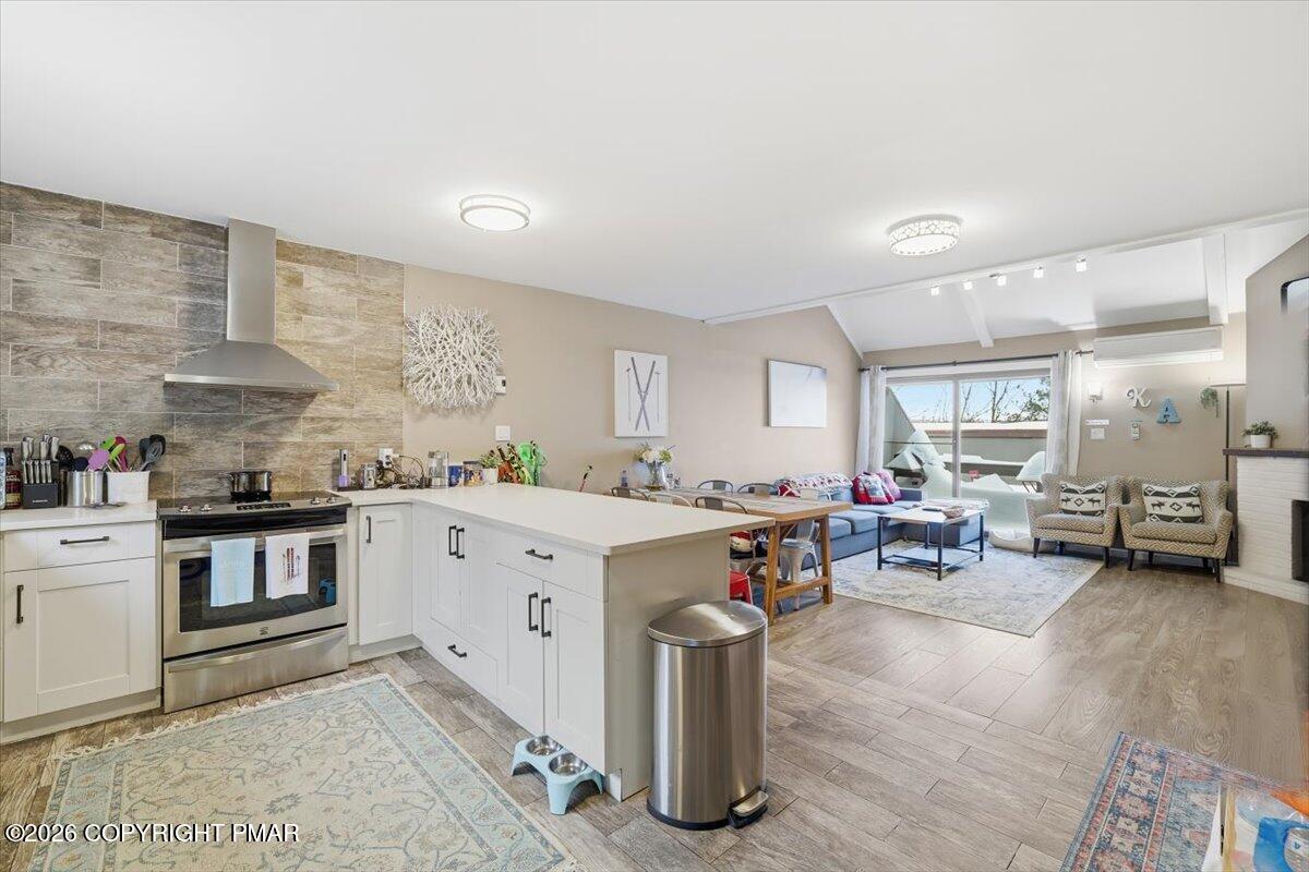 3 Middle Village Way Property Photo 7