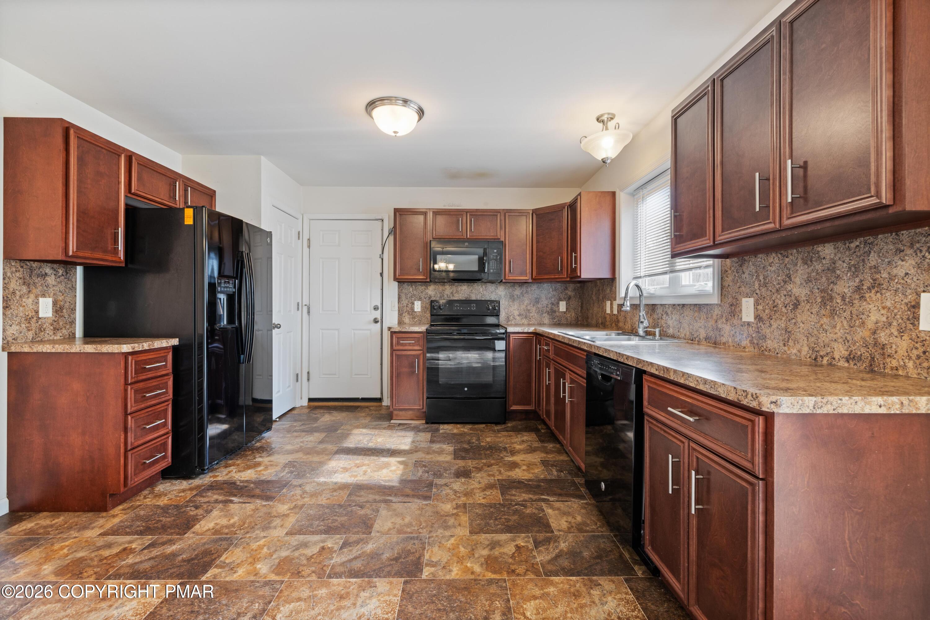 209 Buck Road Property Photo 5
