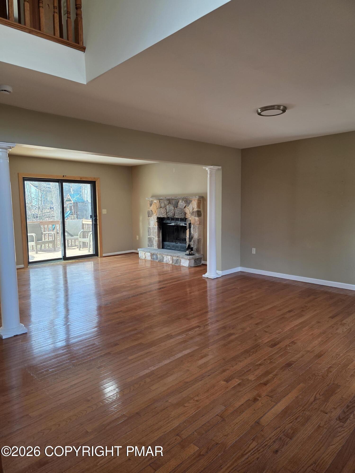 1528 Belgravia Drive Property Photo 9
