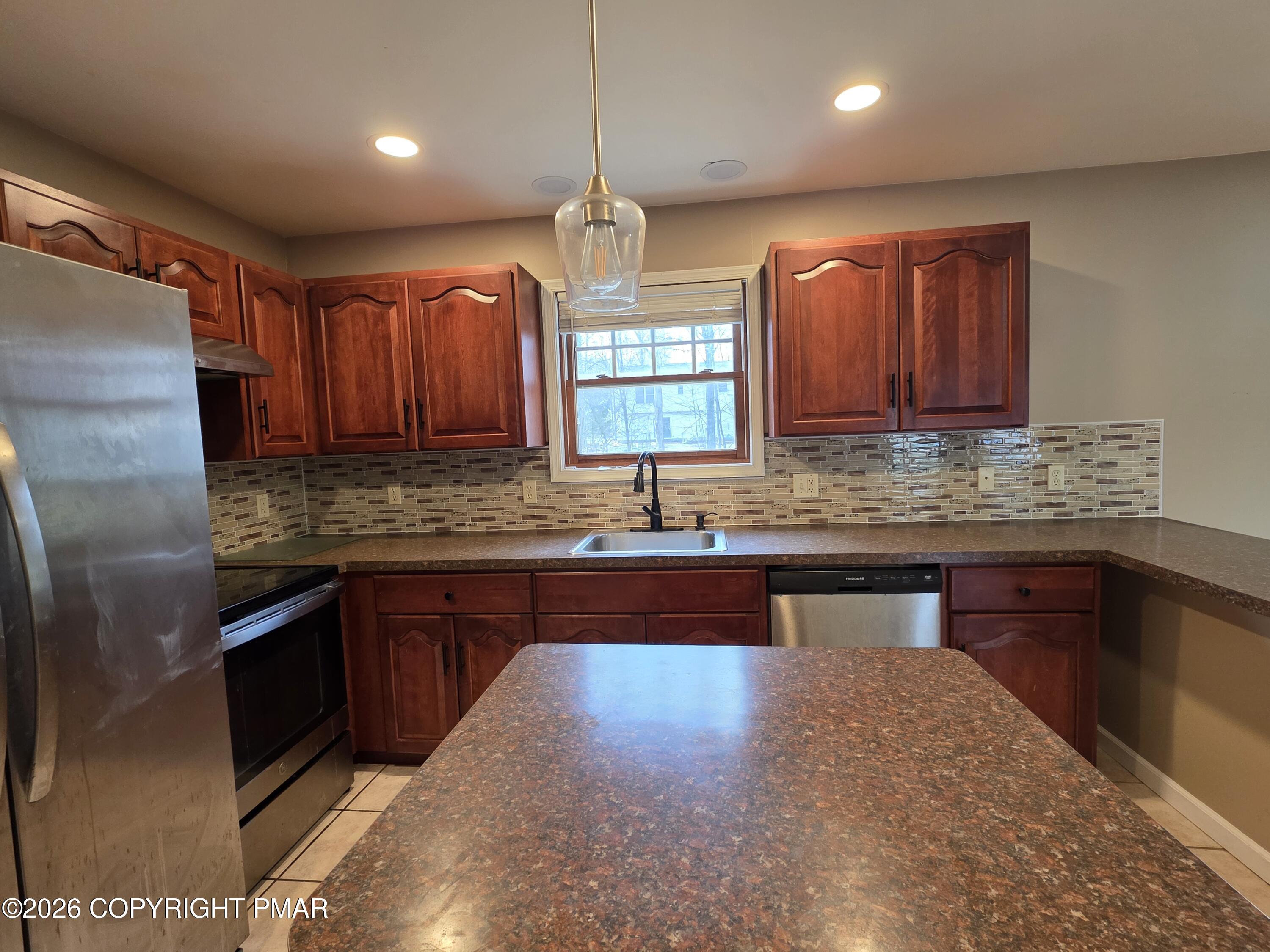 1528 Belgravia Drive Property Photo 17