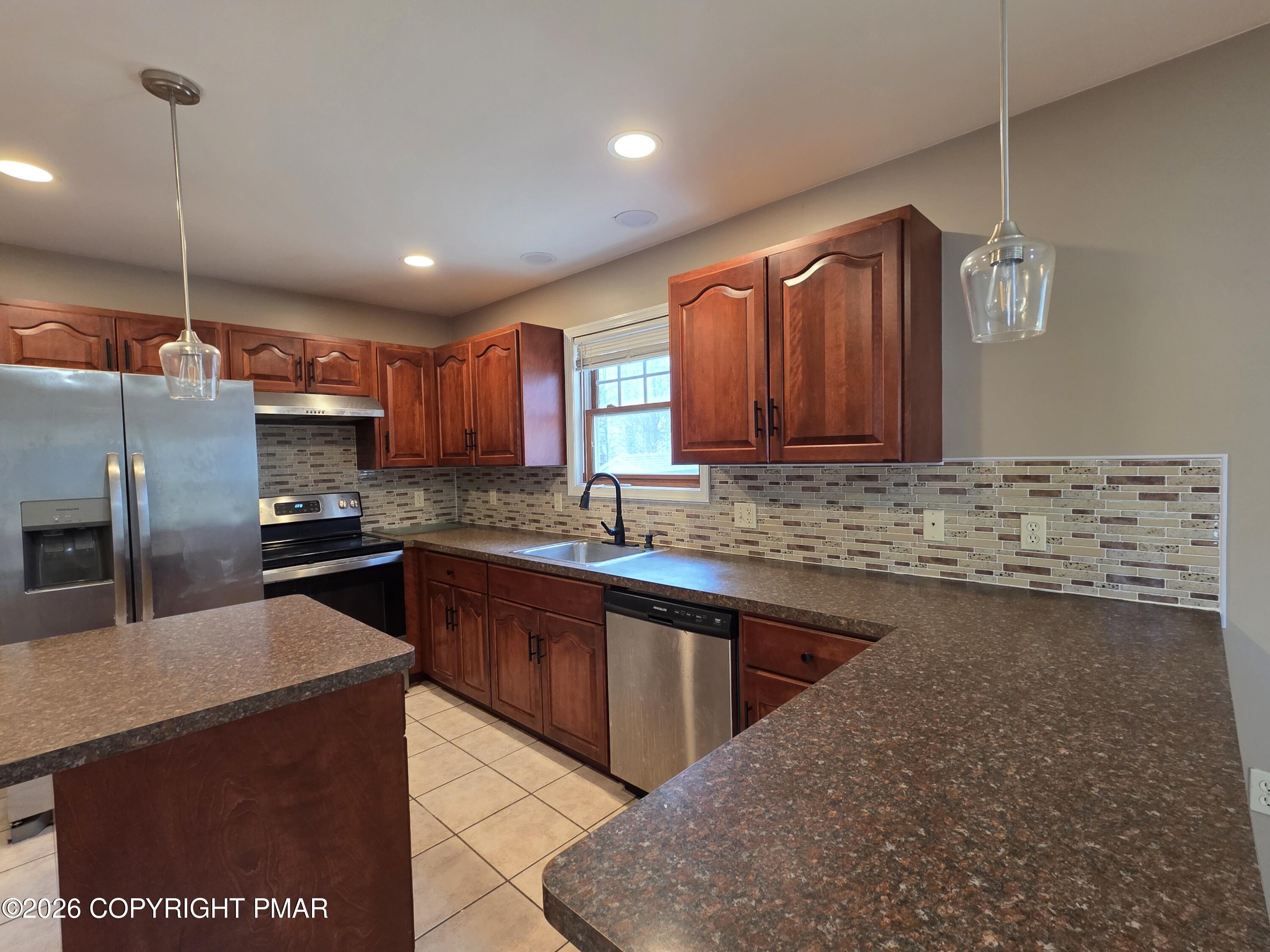 1528 Belgravia Drive Property Photo 19