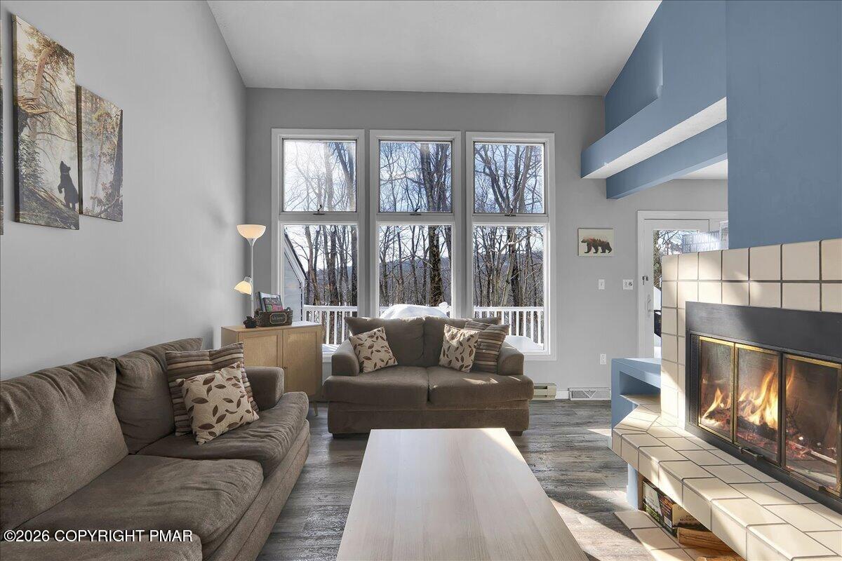 102 Laurelwoods Drive Property Photo 3