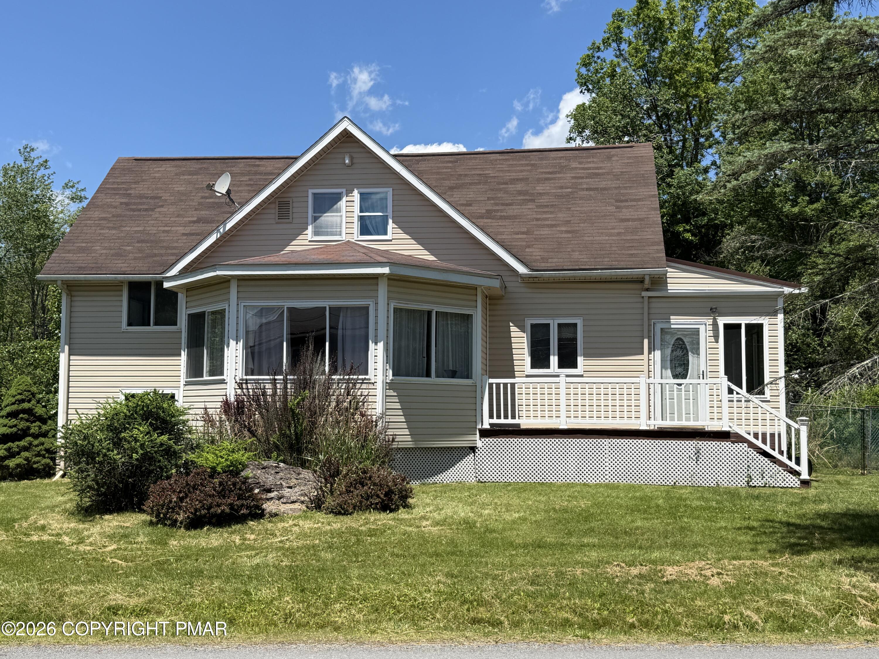 7639 Lake Shore Drive Property Photo 1