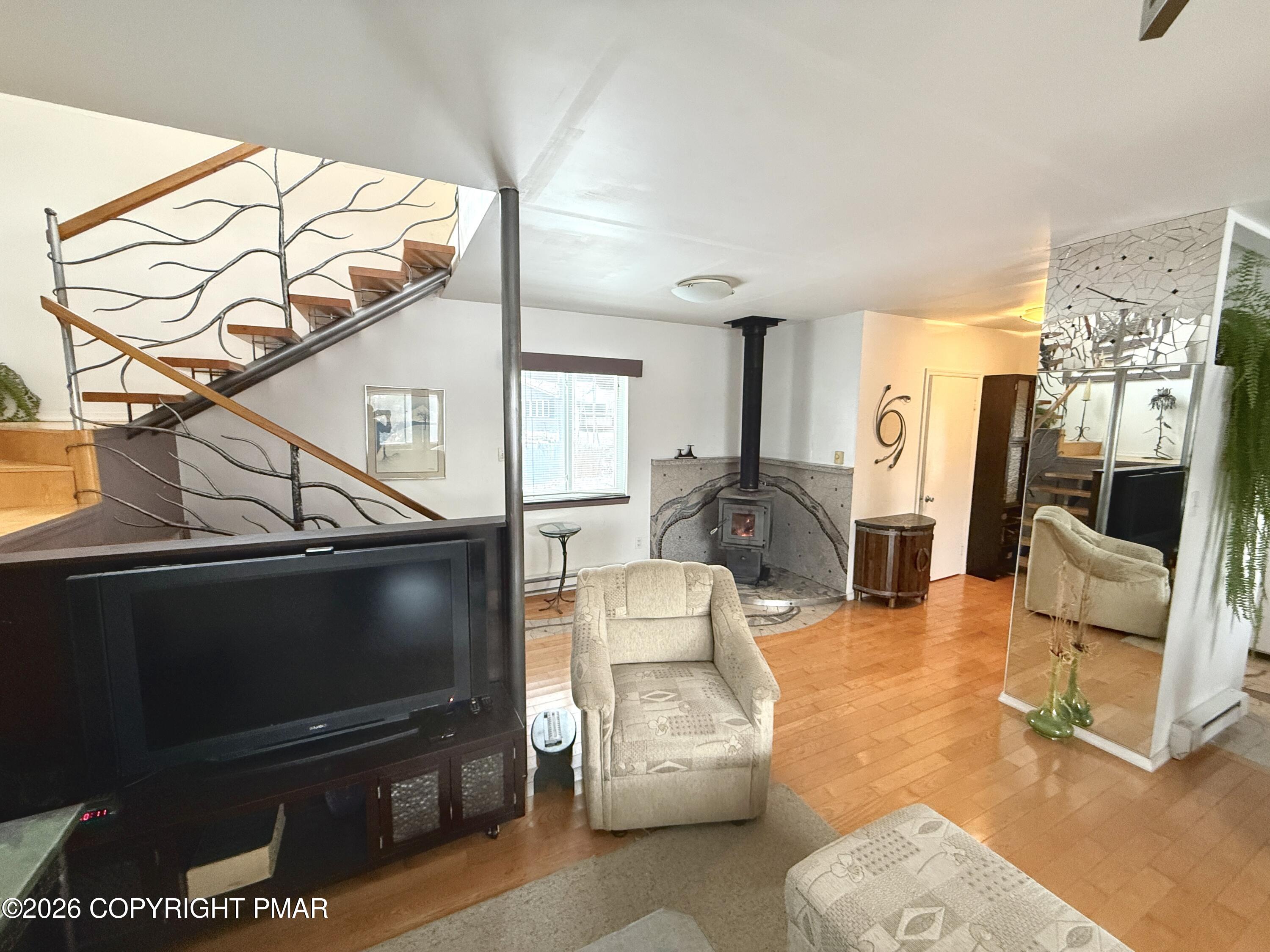 7639 Lake Shore Drive Property Photo 16