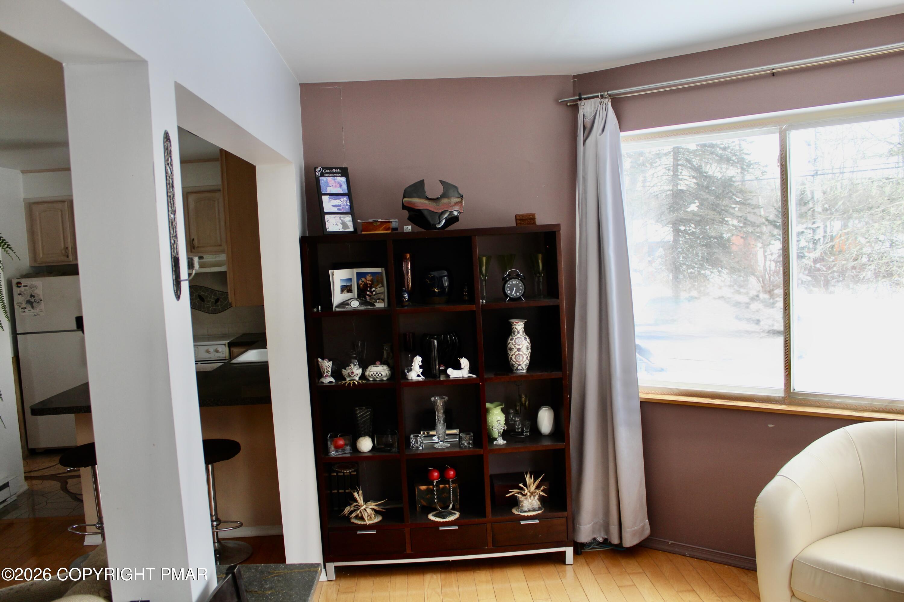 7639 Lake Shore Drive Property Photo 23
