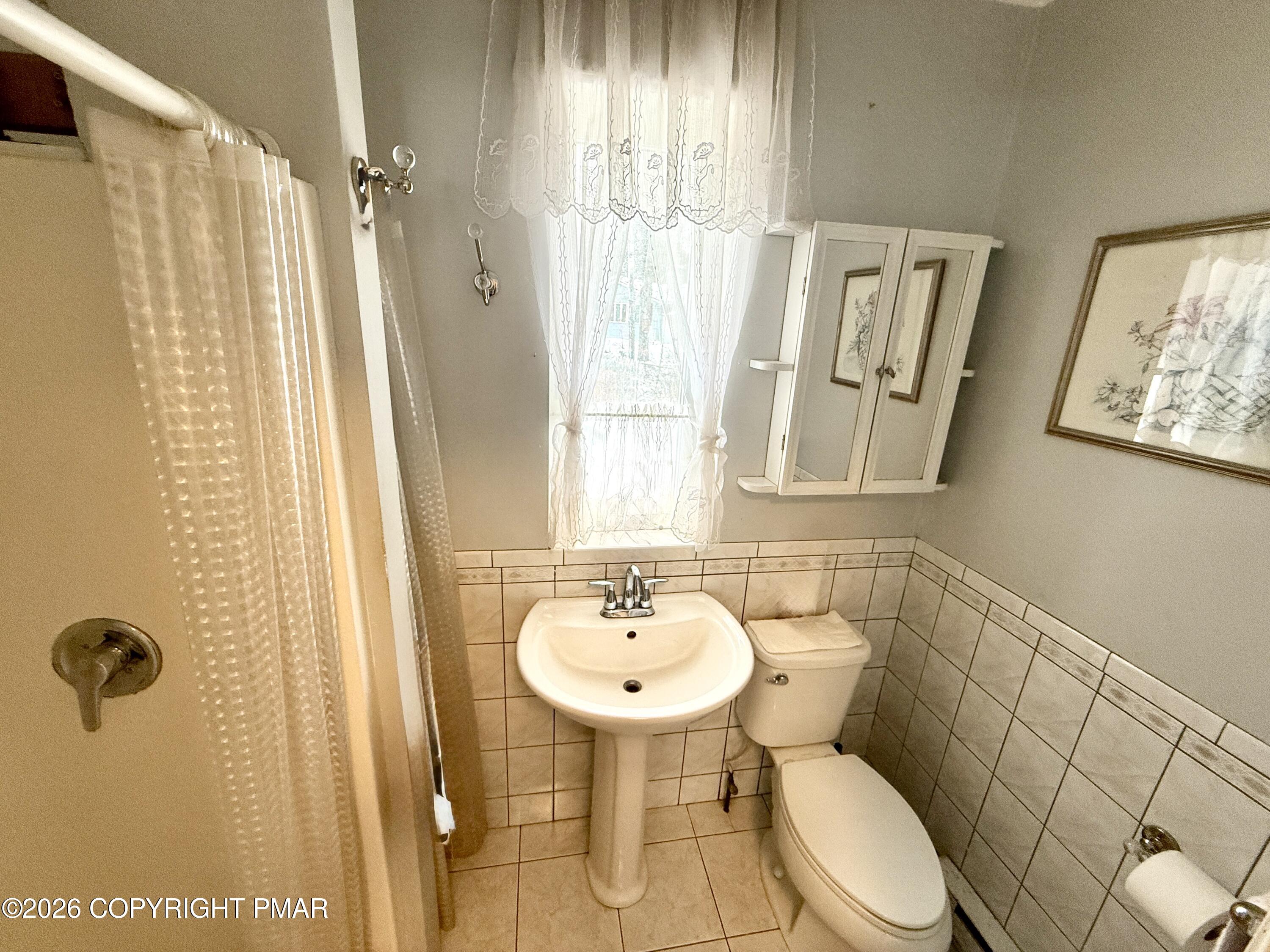 7639 Lake Shore Drive Property Photo 29