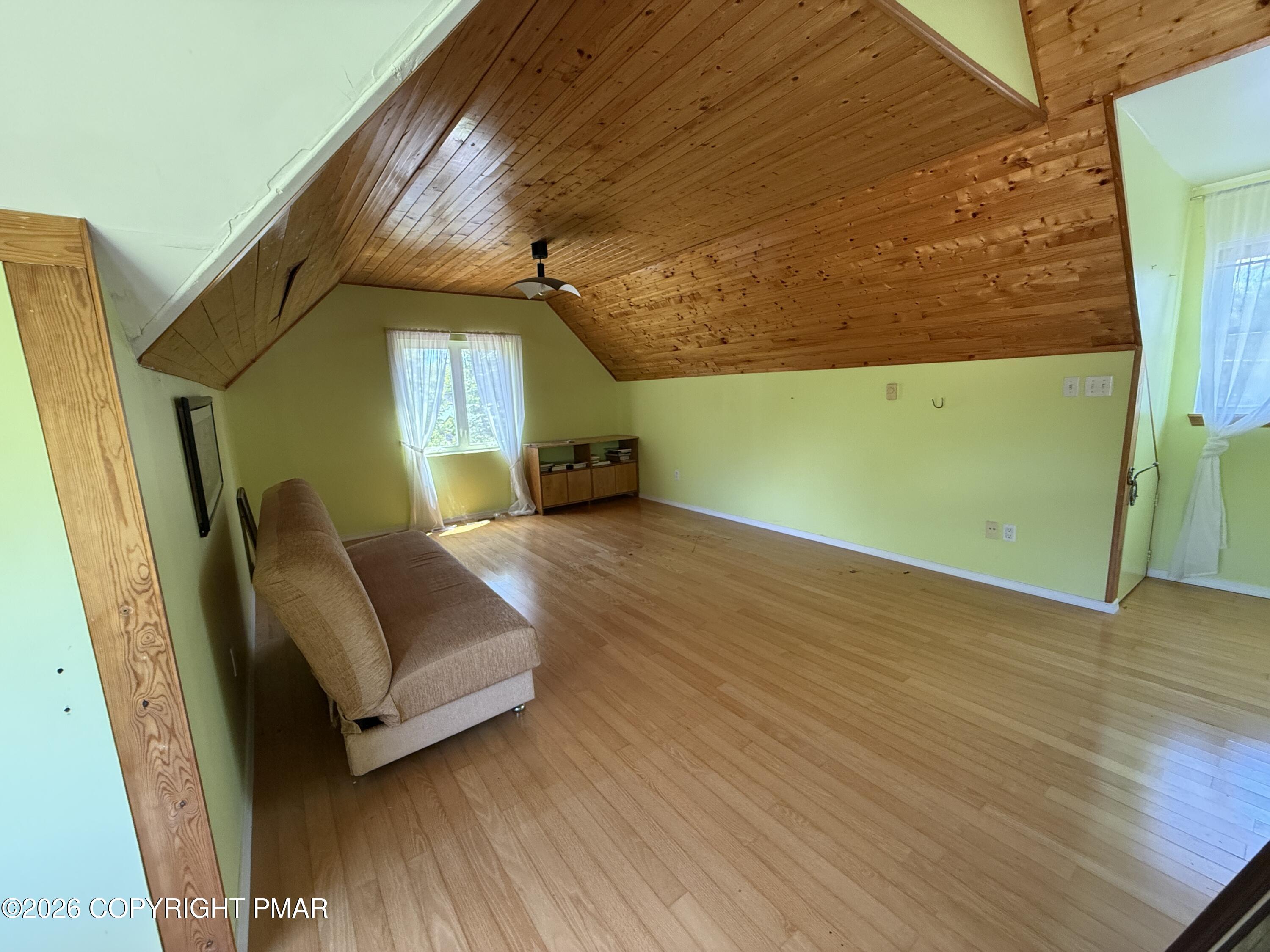 7639 Lake Shore Drive Property Photo 38