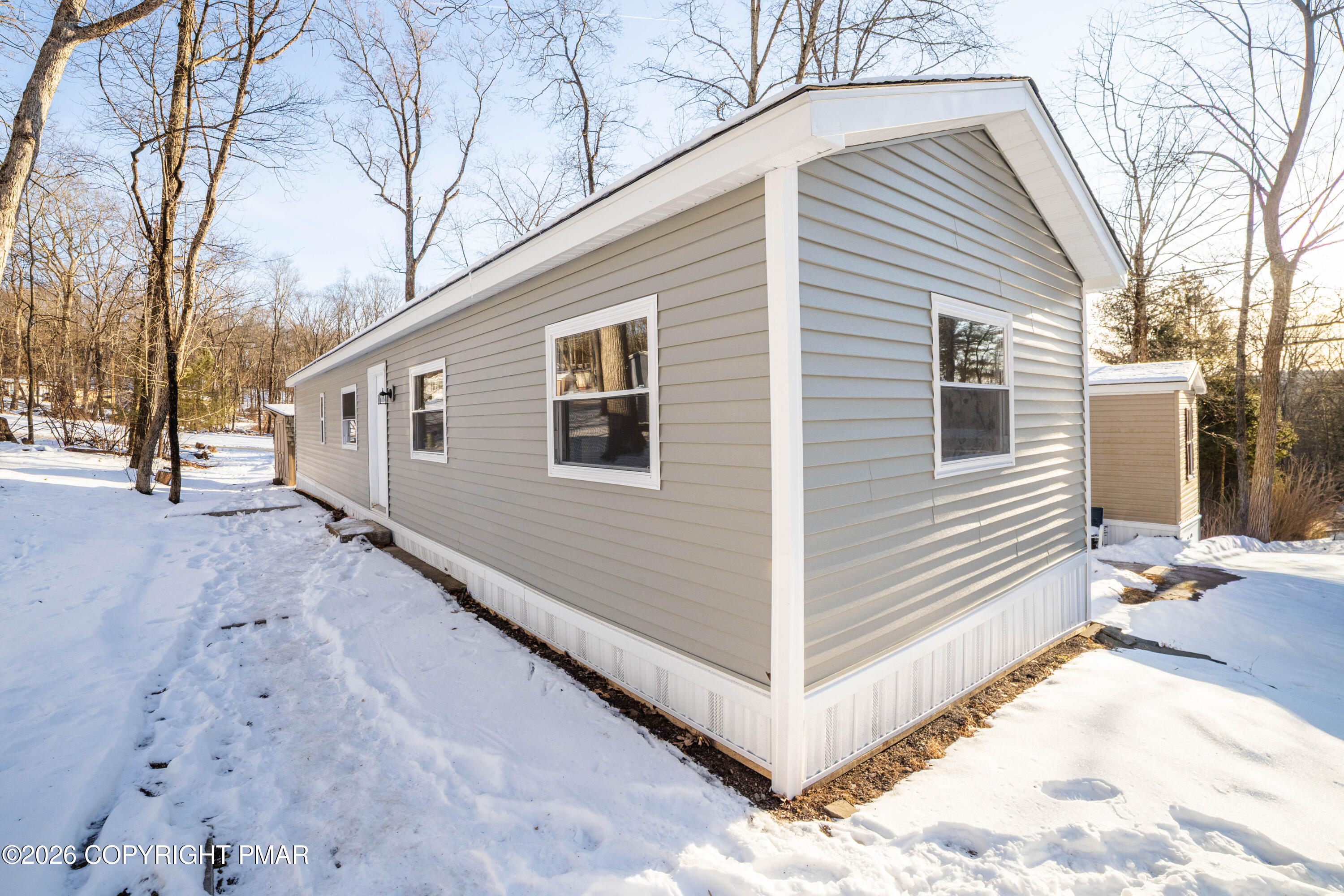 128 Bartion Court Property Photo 3