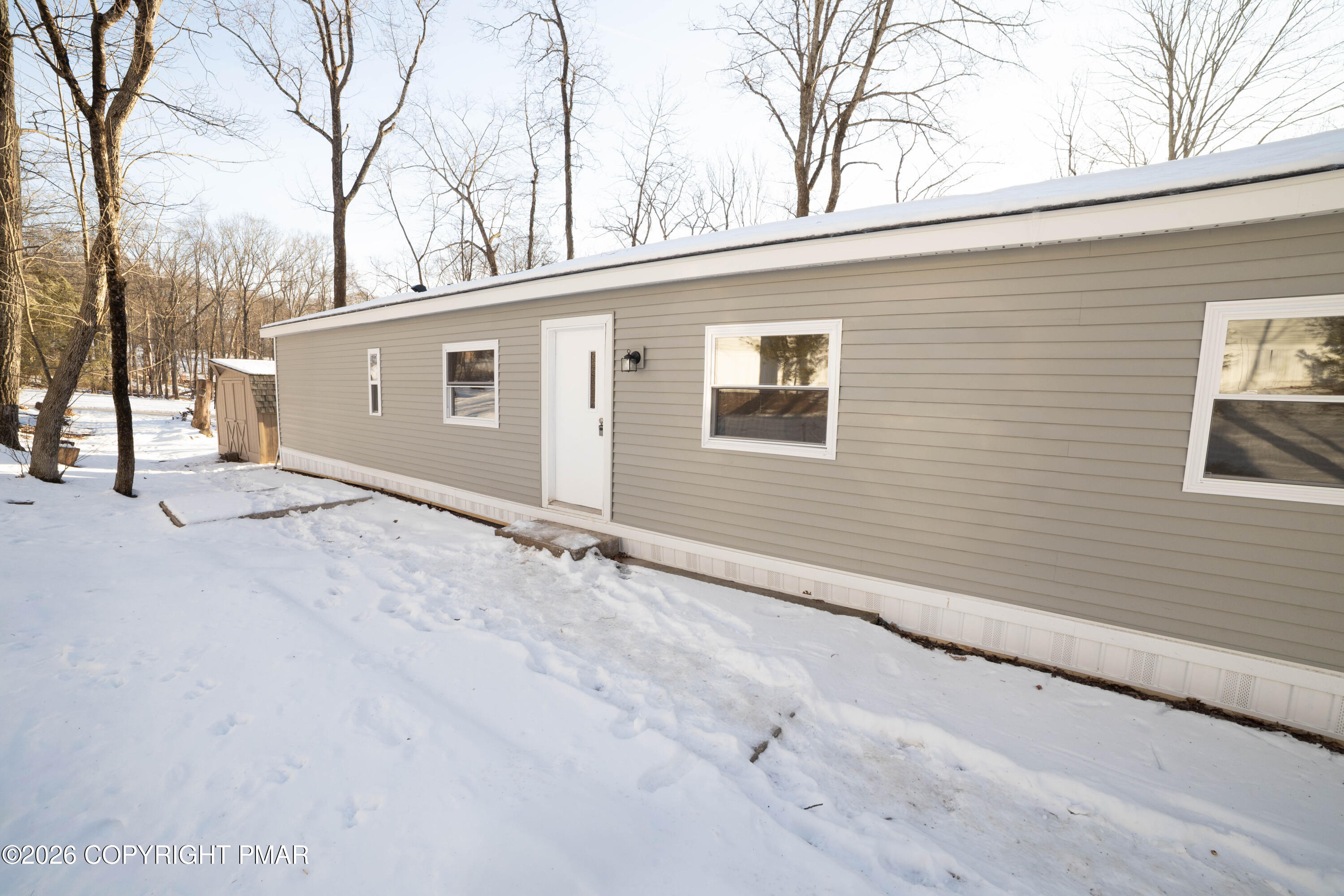 128 Bartion Court Property Photo 6