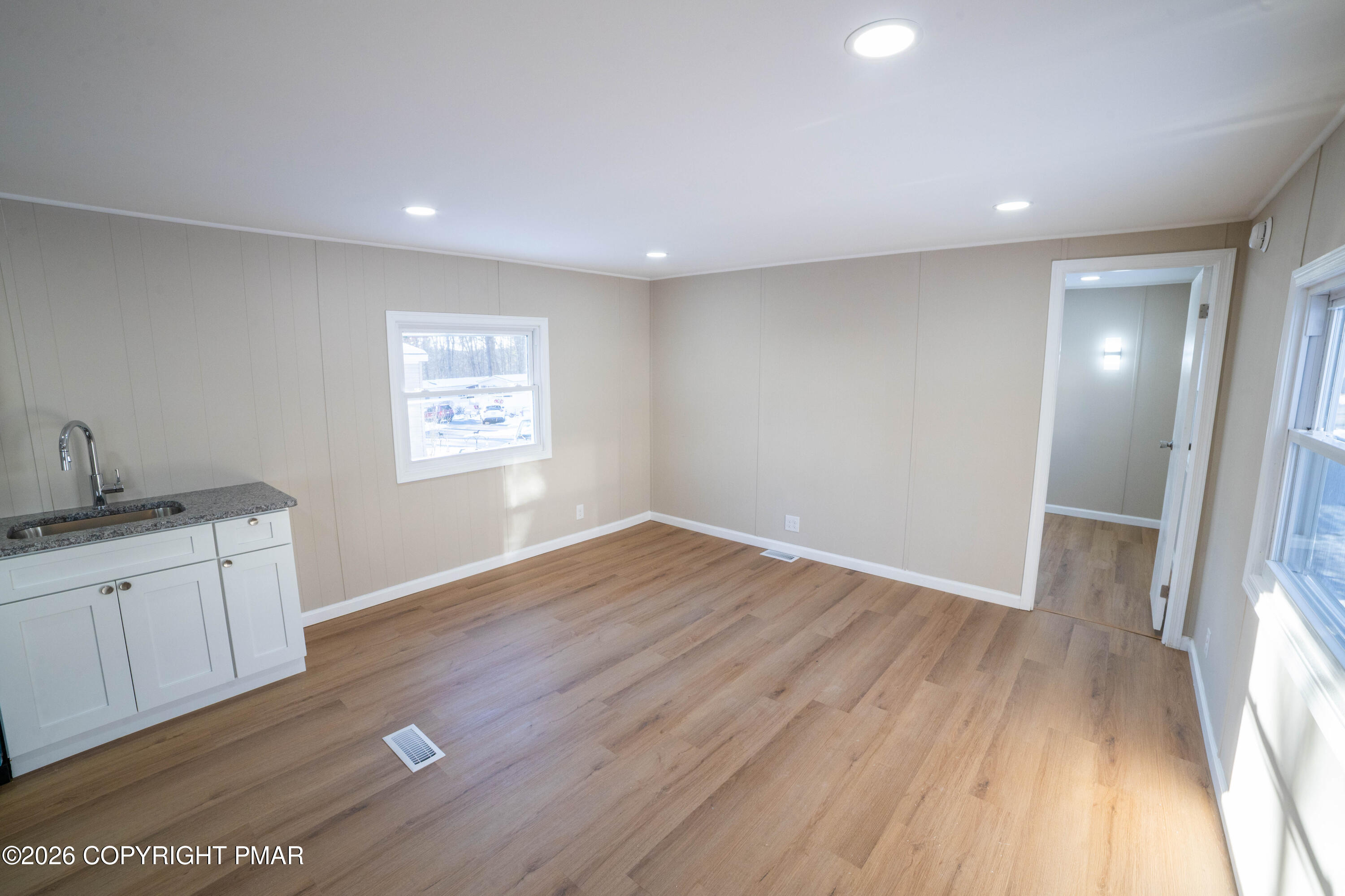 128 Bartion Court Property Photo 8