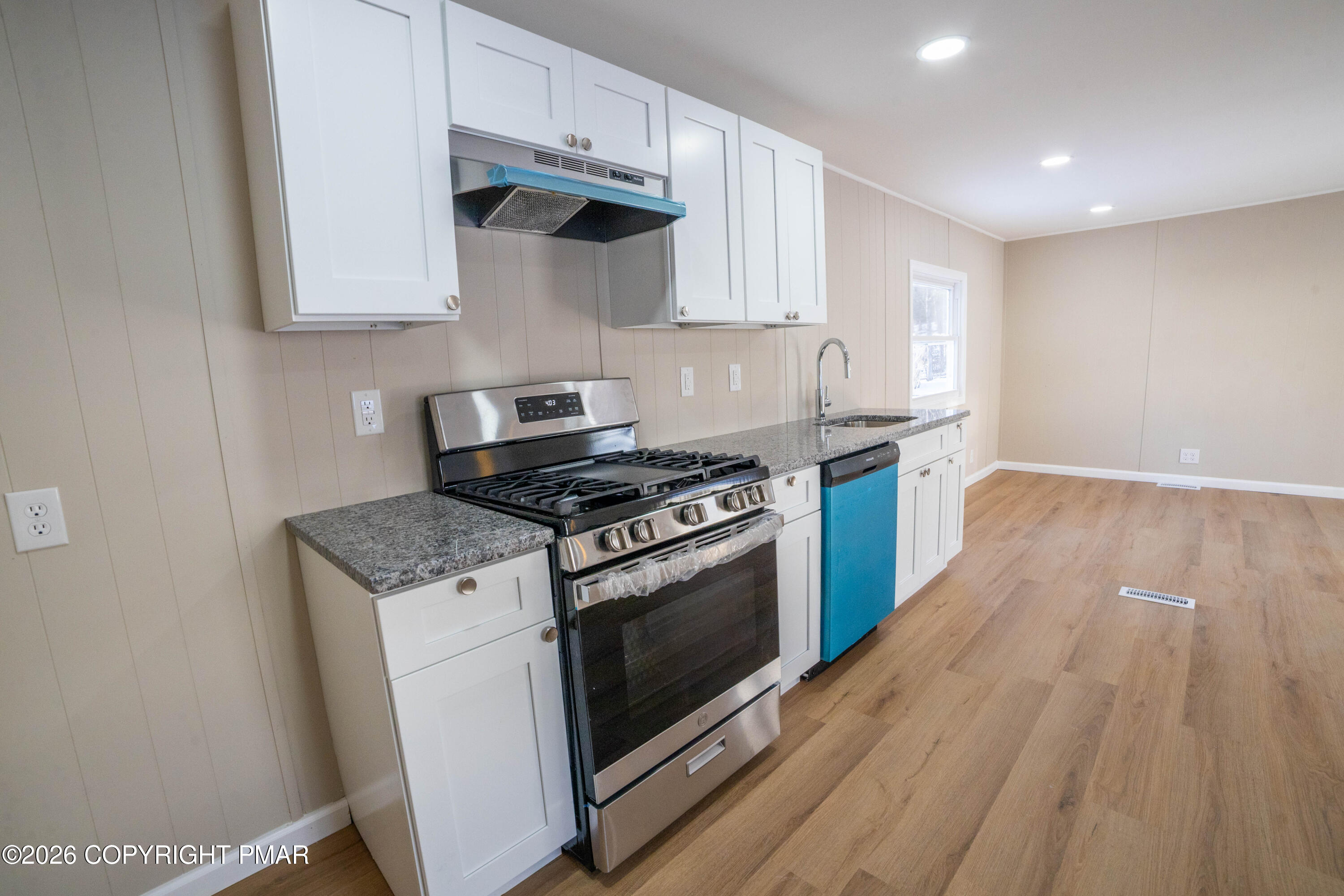 128 Bartion Court Property Photo 11