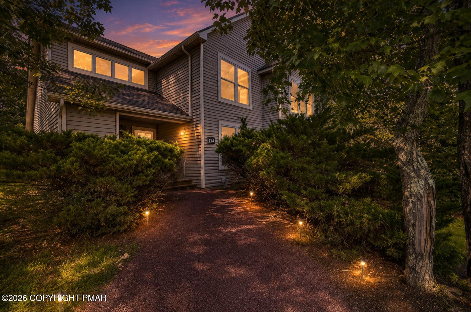 183 Hawthorne Court Property Photo 1