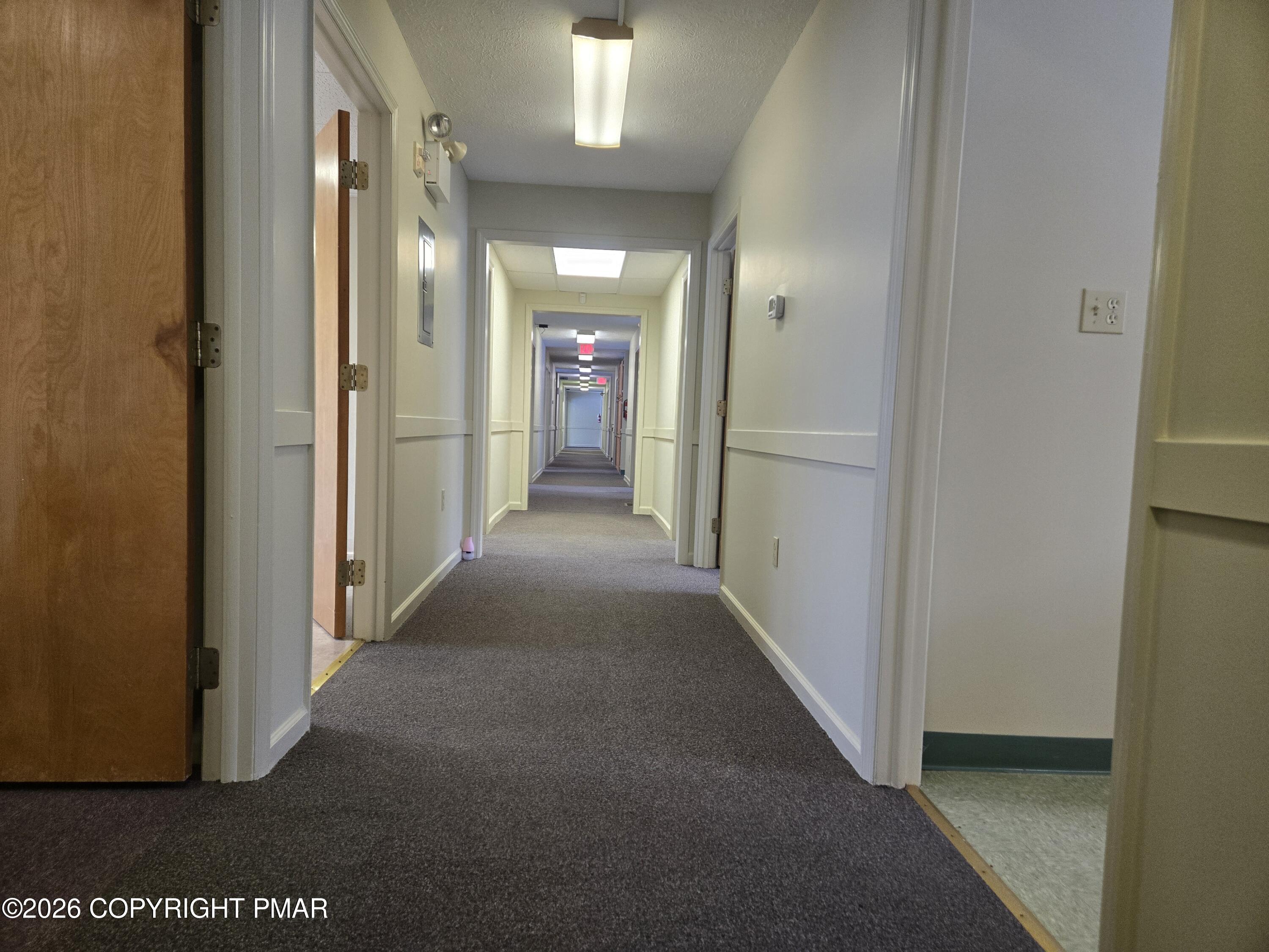 106 Shawnee Square Dr, First Floor Property Photo 9