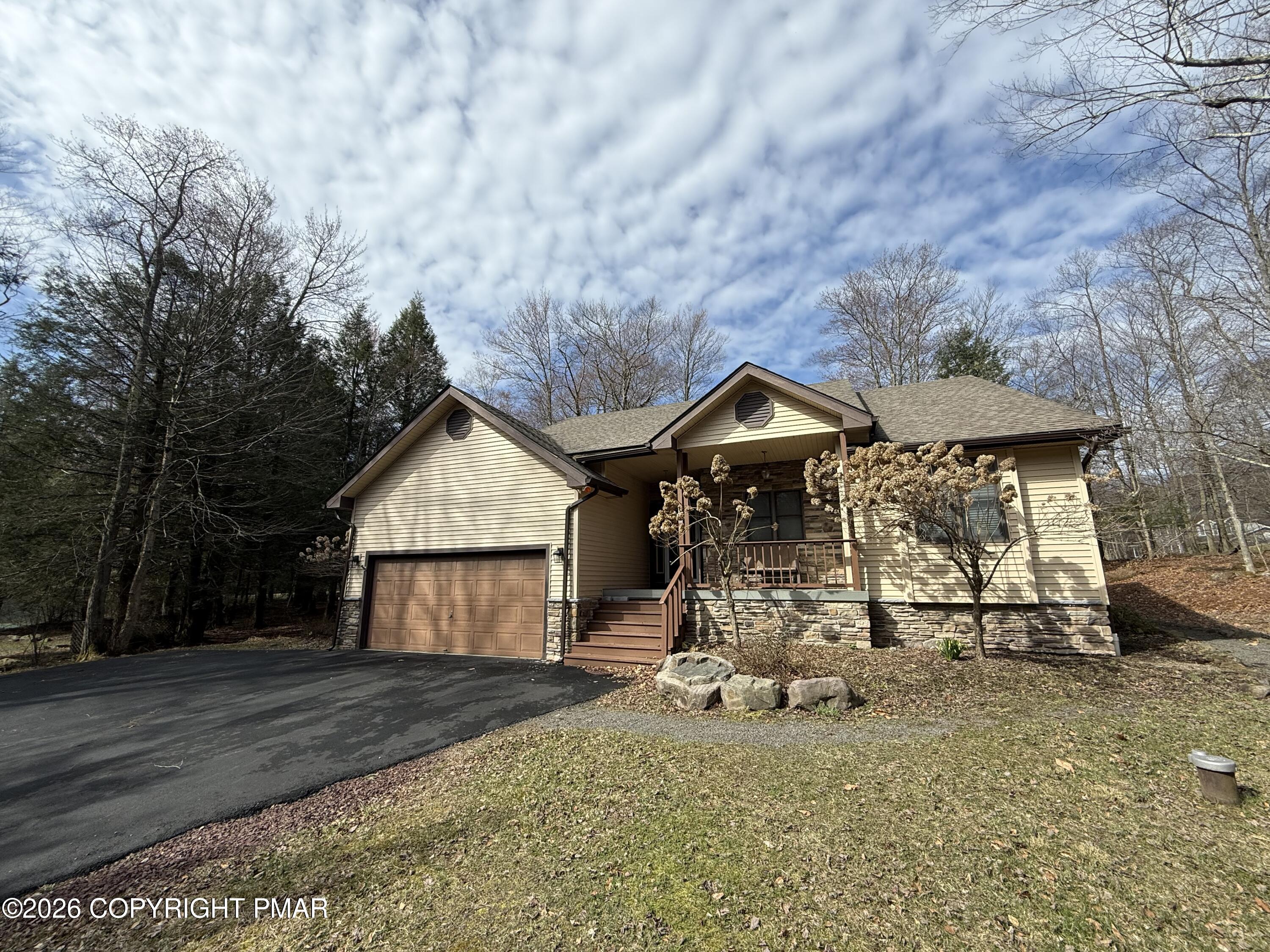 98 Bender Road Property Photo 2