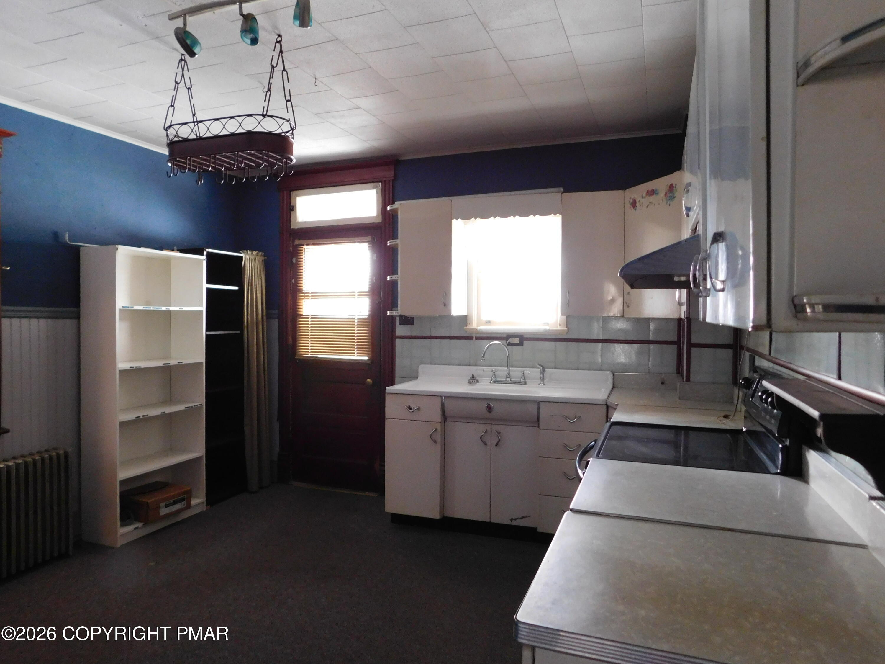 103 E Amidon Street Property Photo 7