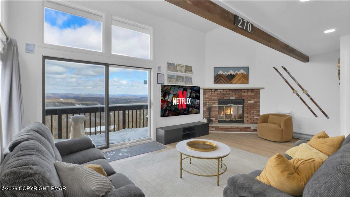 270 Big Pocono Pass Property Photo 3
