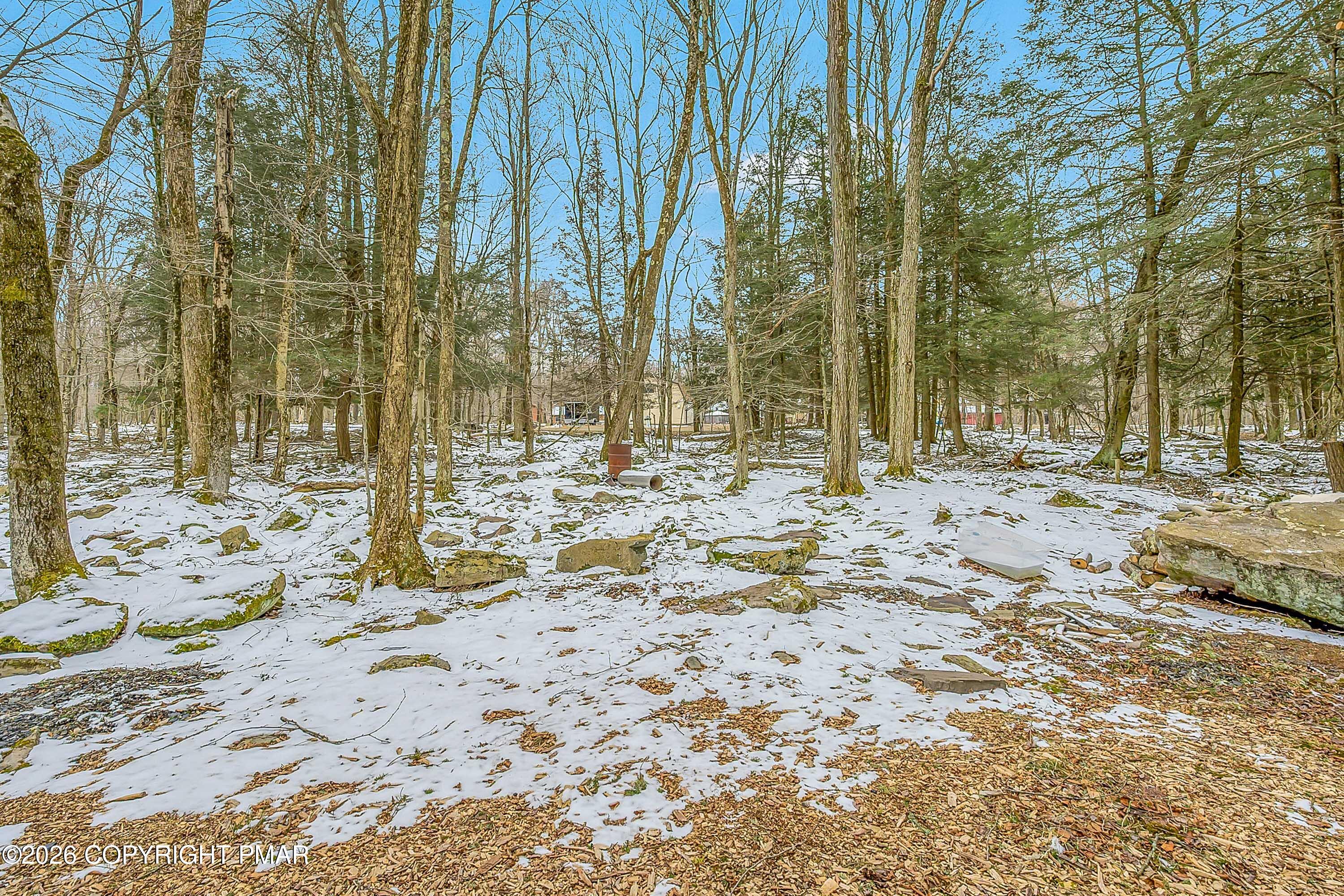 1027 Valley Road Property Photo 4