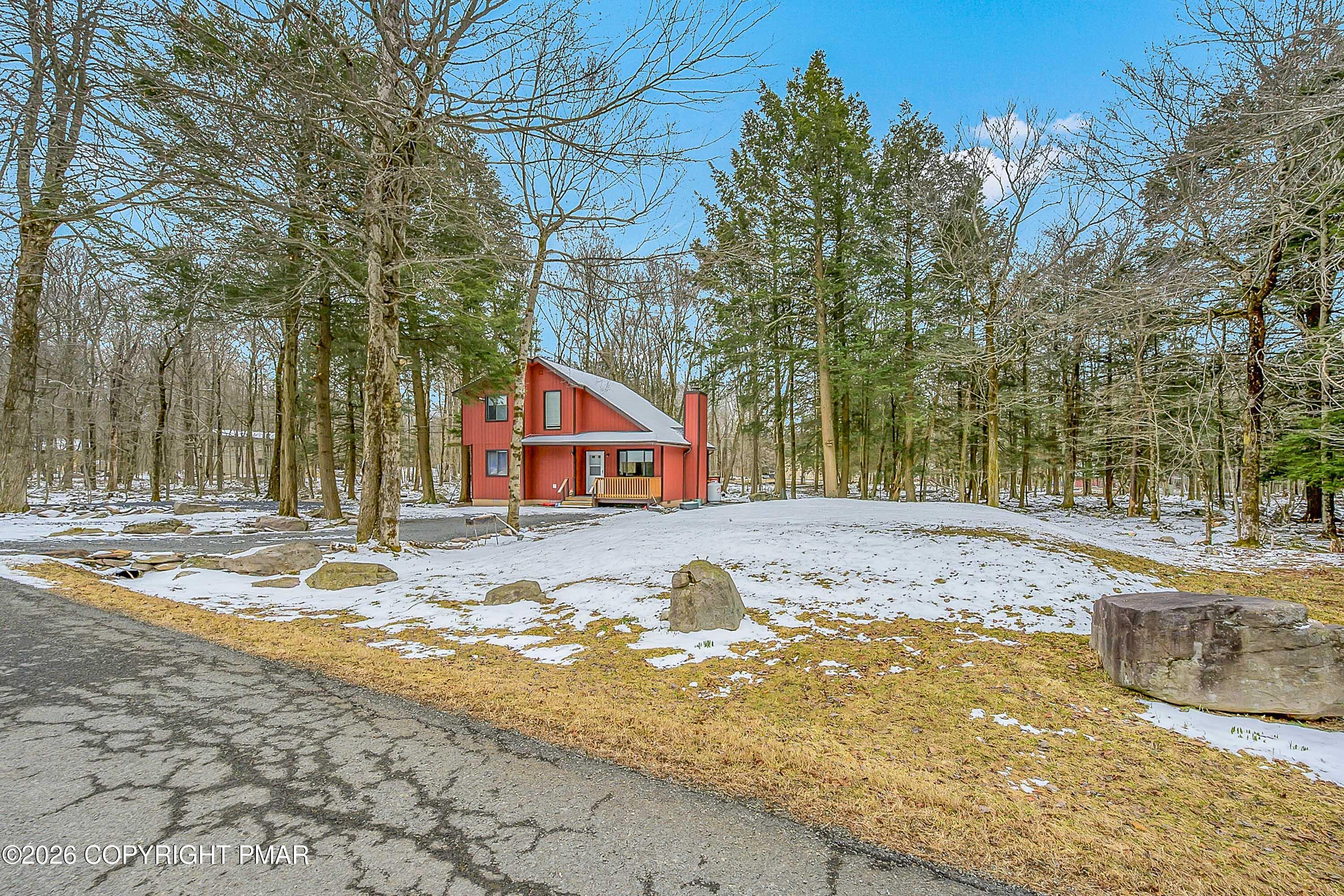 1027 Valley Road Property Photo 5