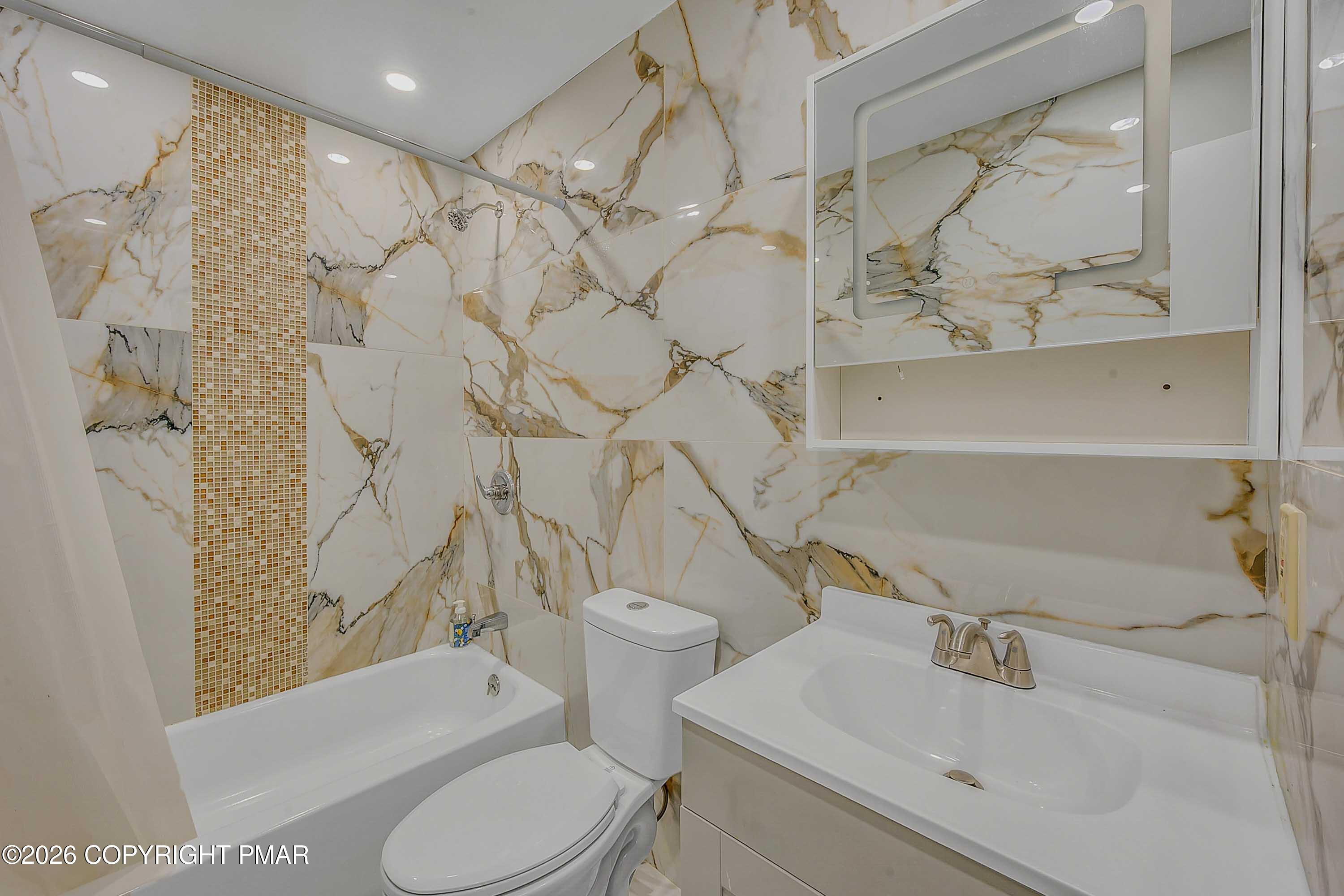 1027 Valley Road Property Photo 14