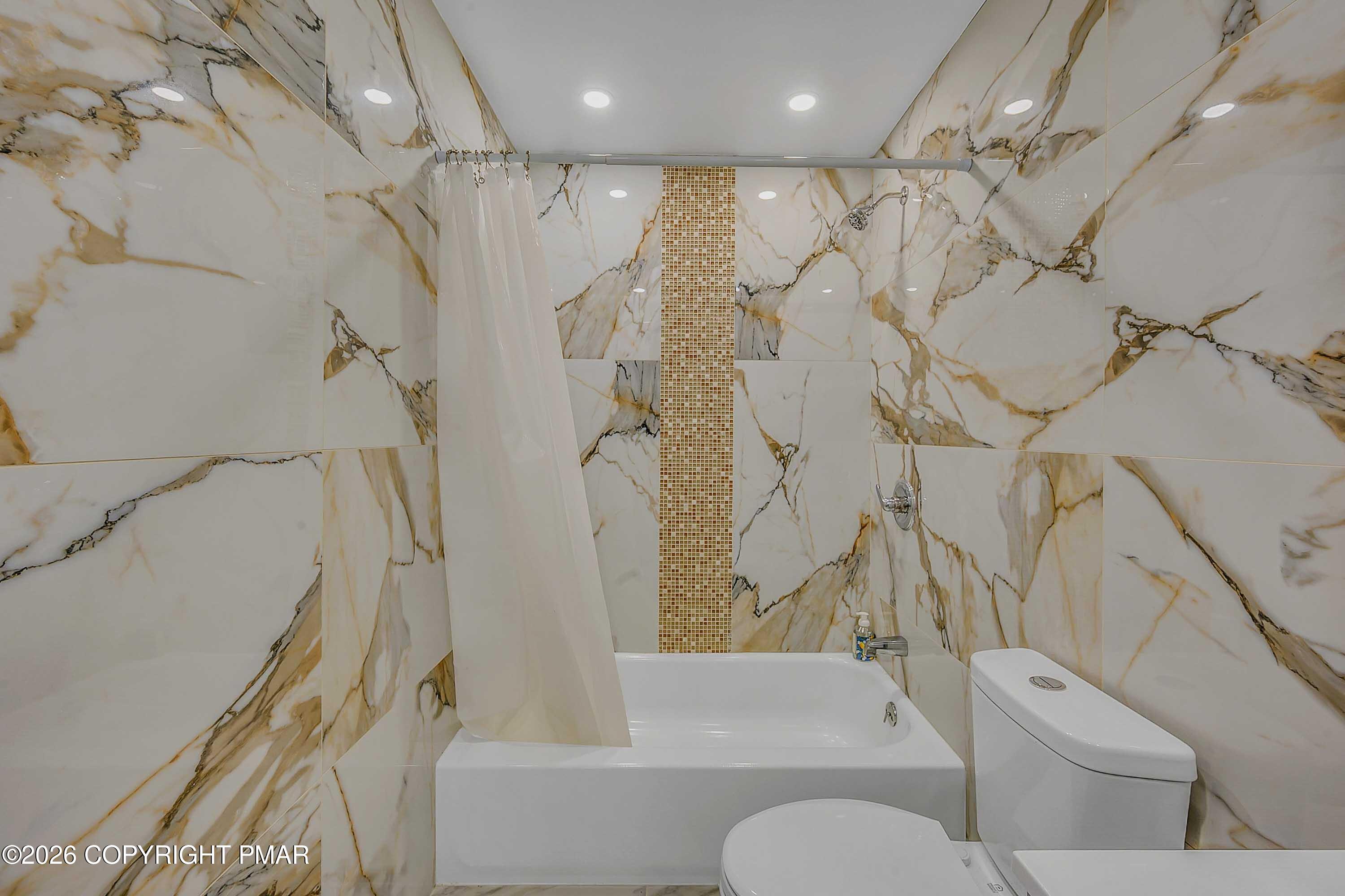 1027 Valley Road Property Photo 16