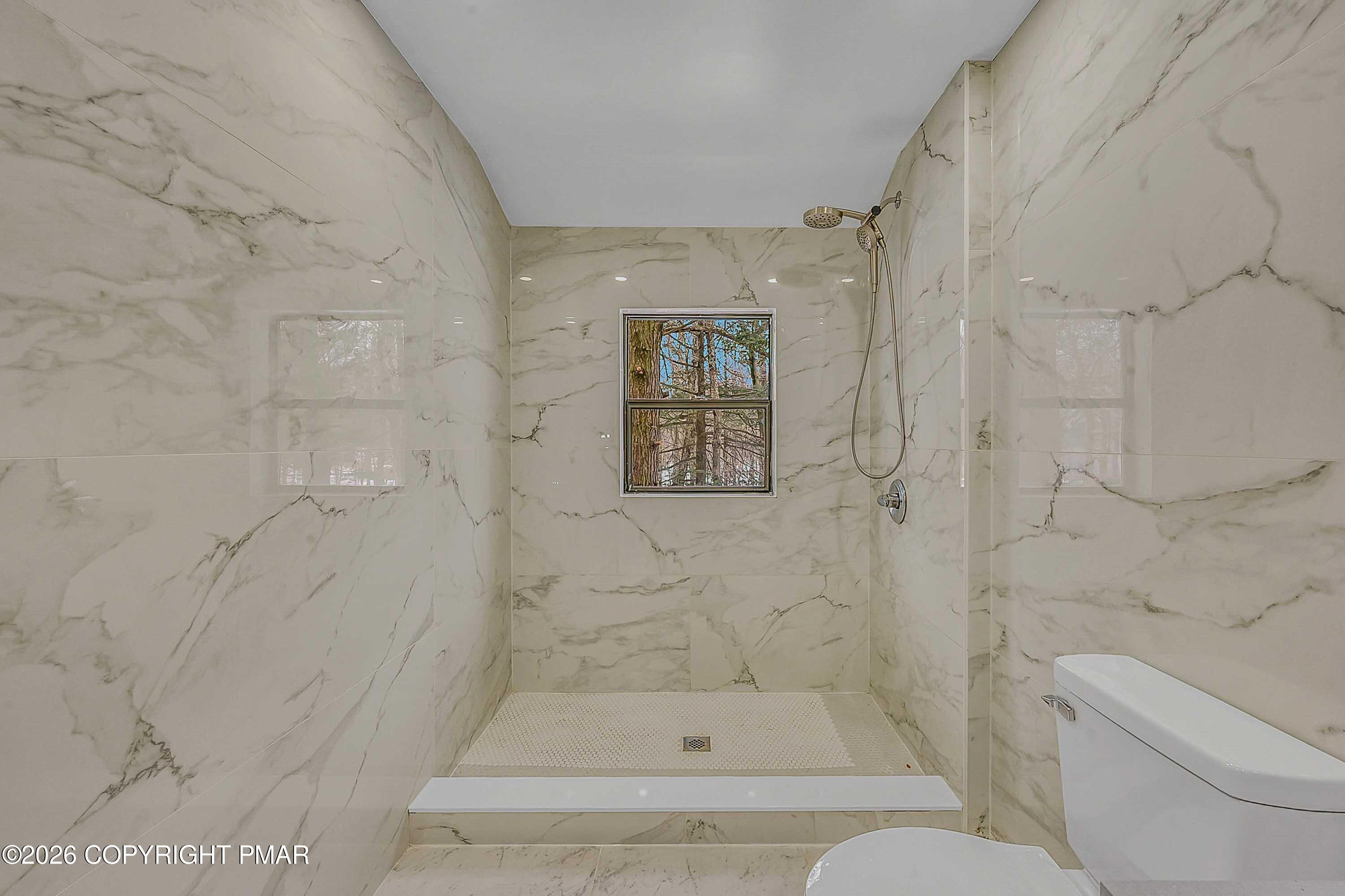 1027 Valley Road Property Photo 22