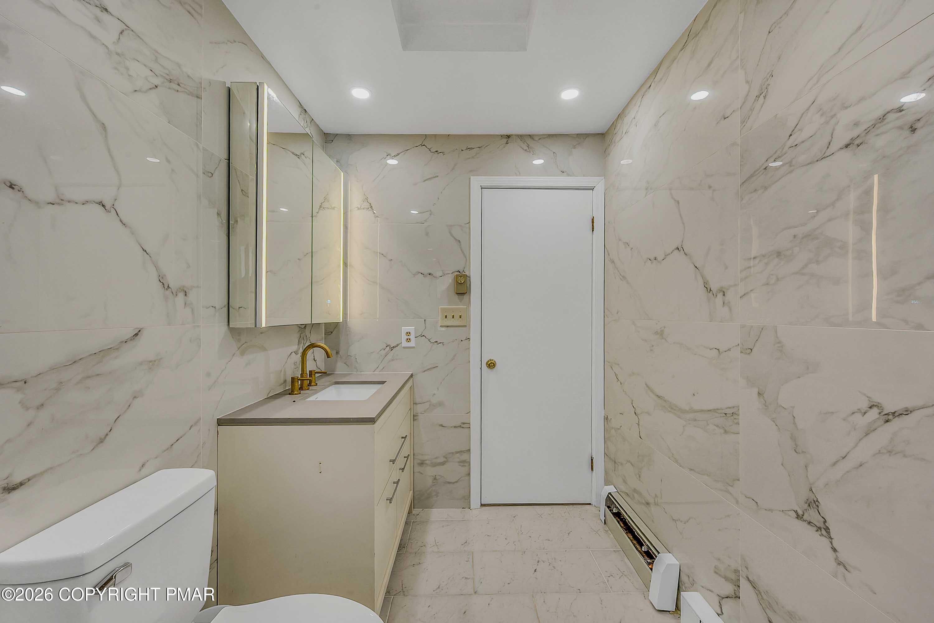 1027 Valley Road Property Photo 23