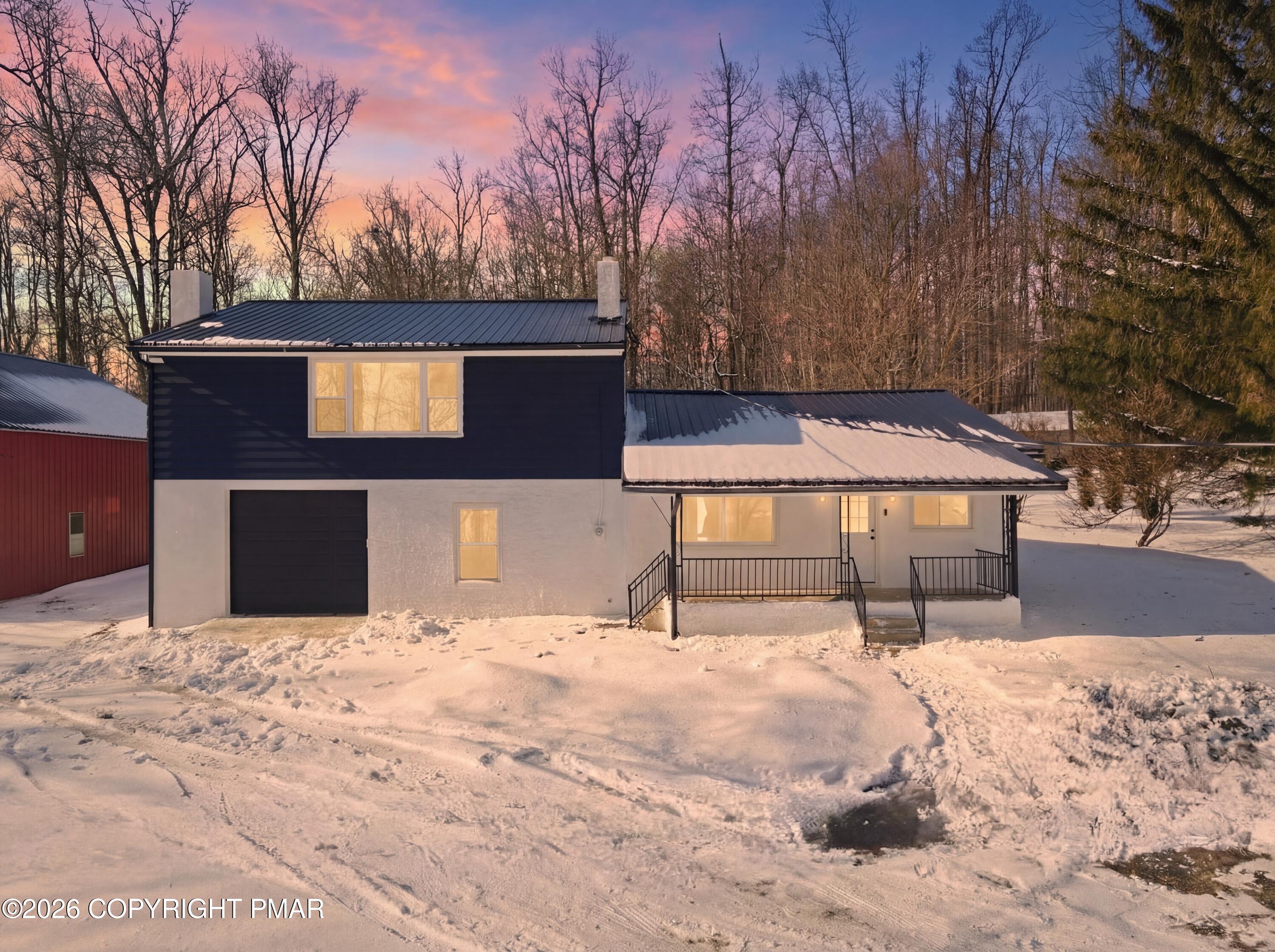 9162 Pond Road Property Photo 1