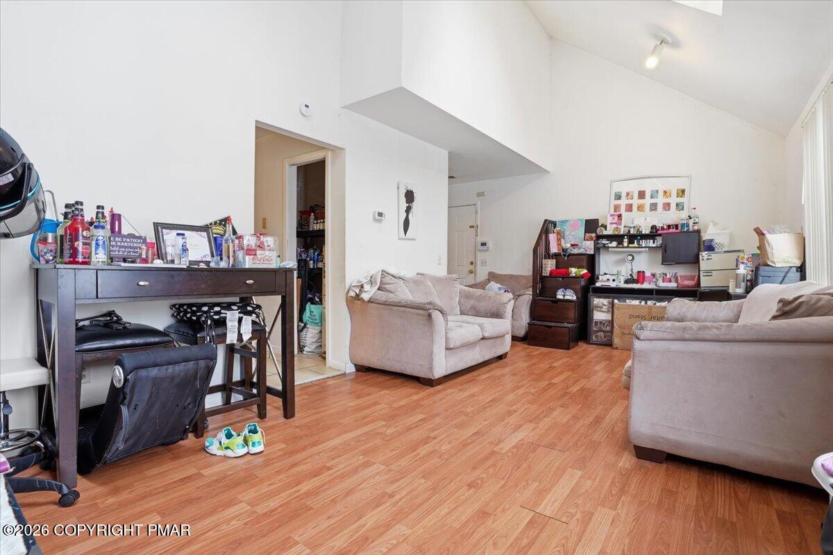 3322 Windermere Drive Property Photo 7