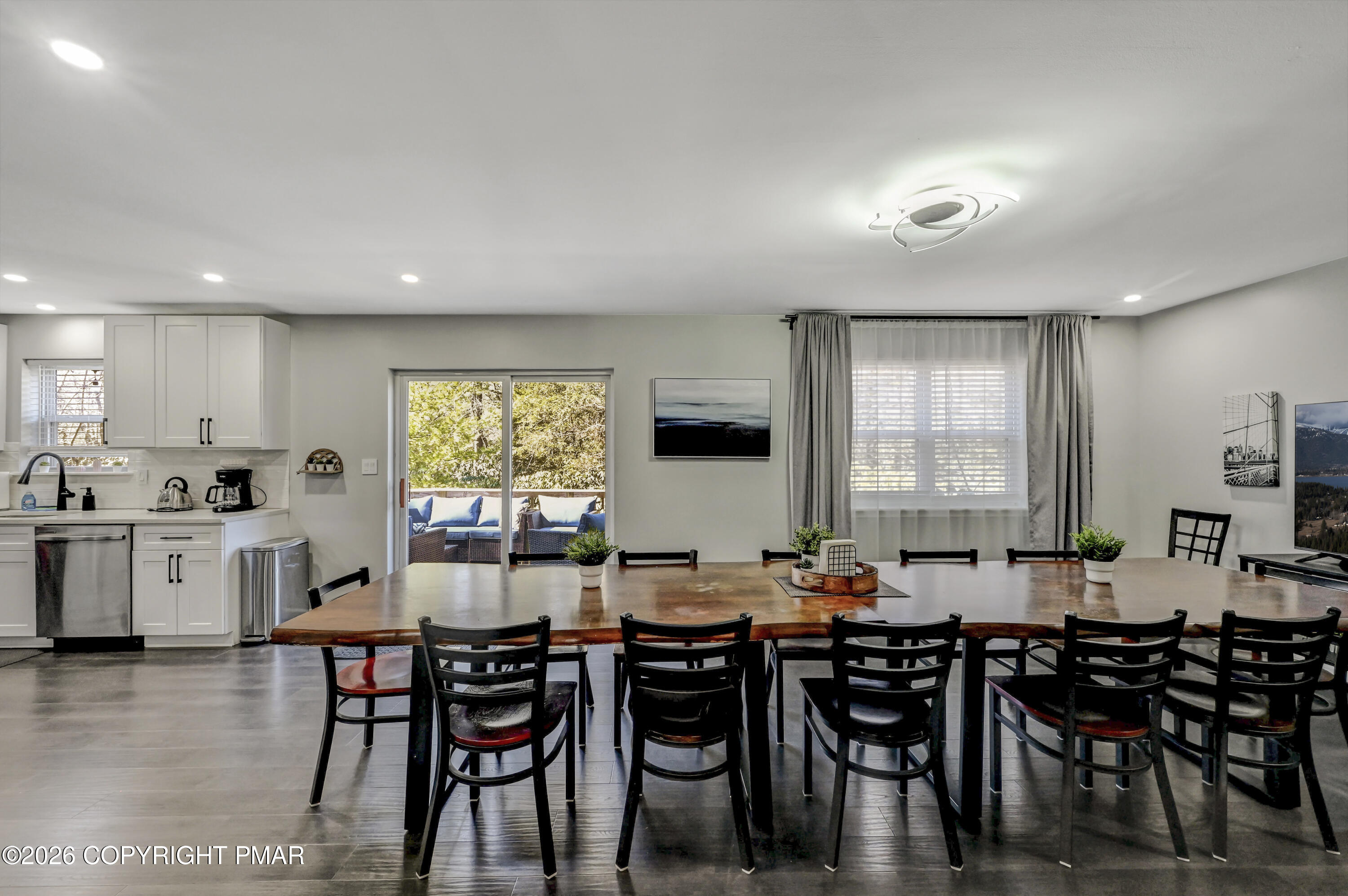 1338 Hilltop Drive Property Photo 6