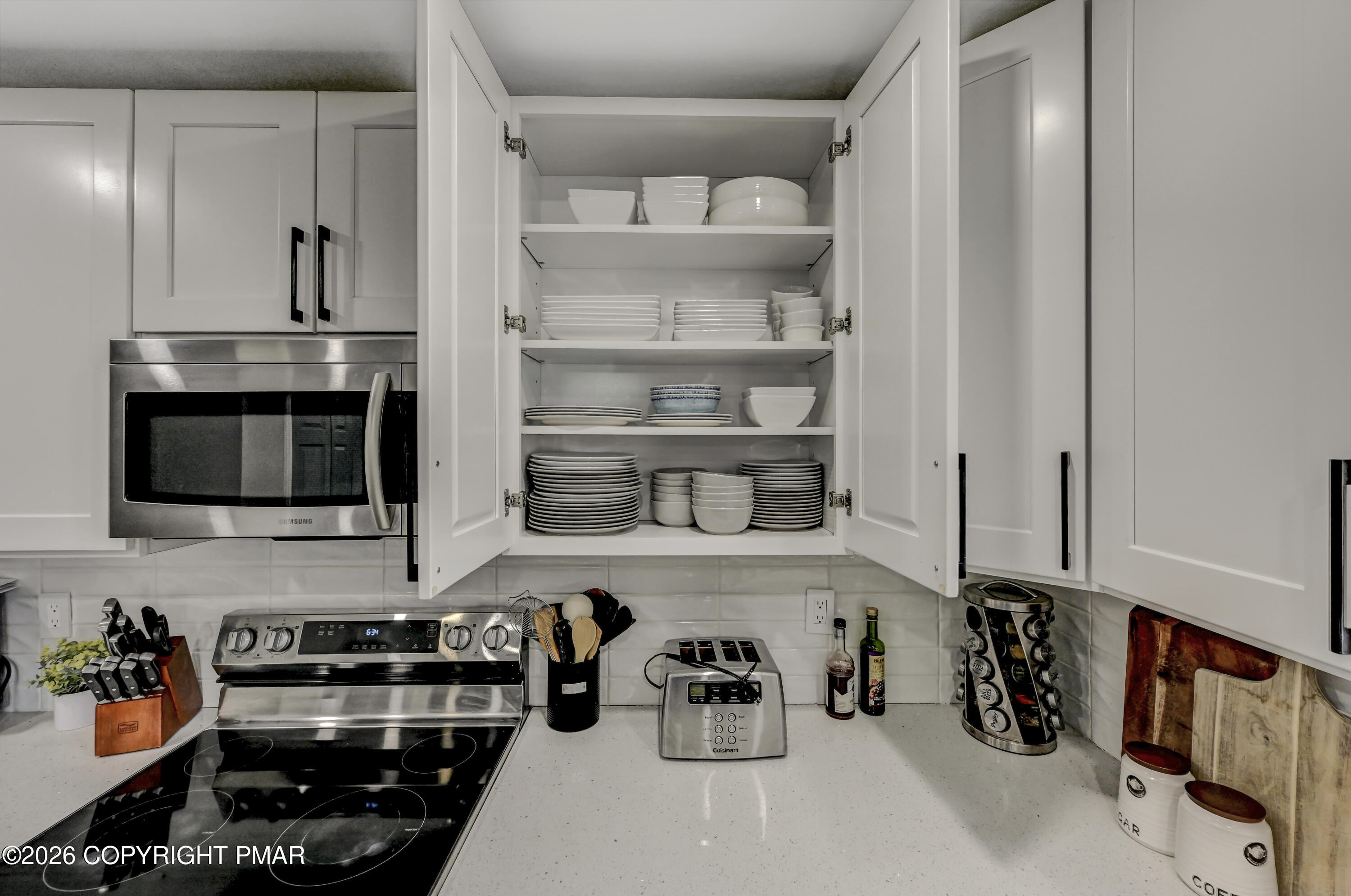 1338 Hilltop Drive Property Photo 9