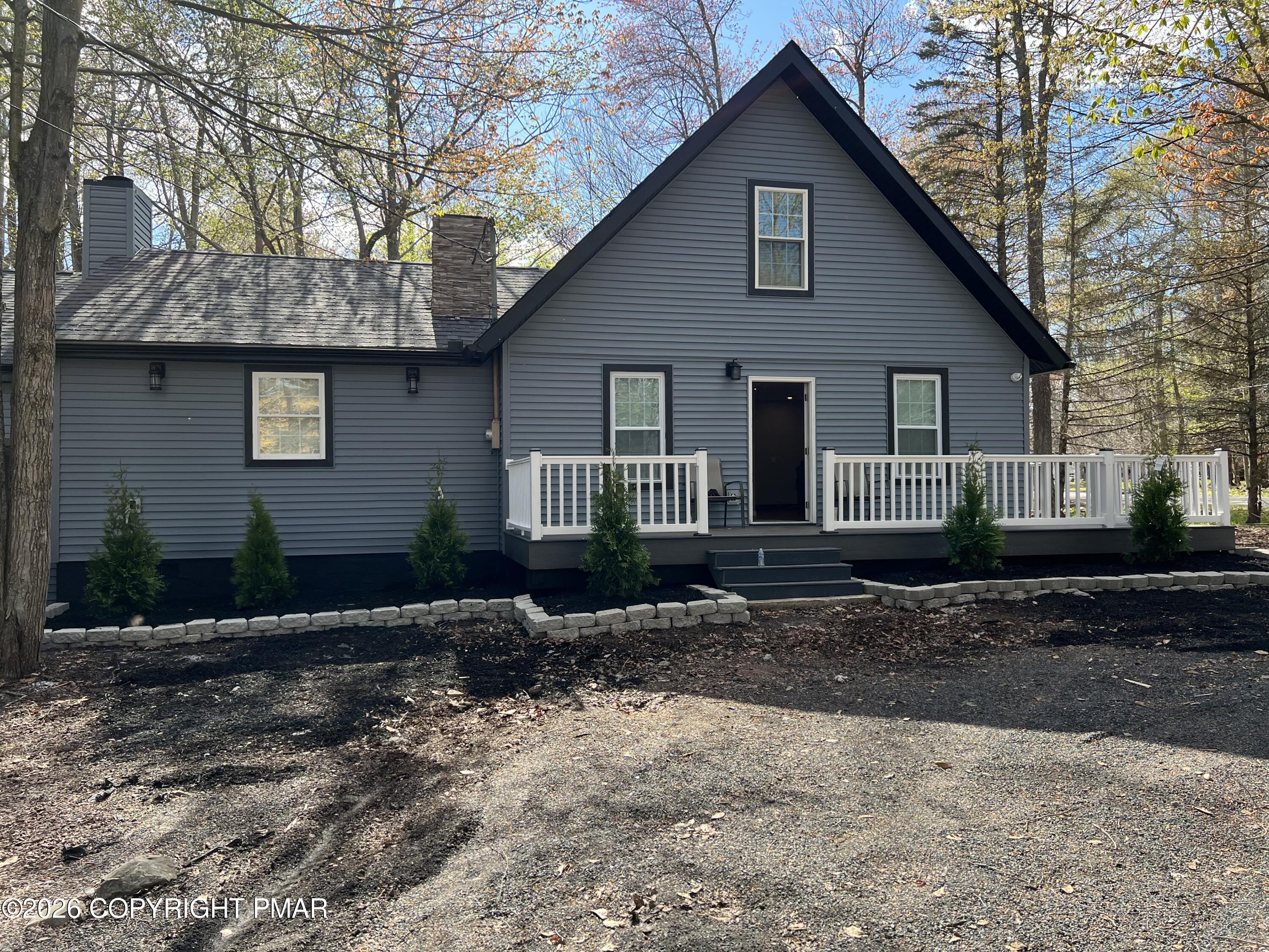 7511 Crestview Drive Property Photo 1