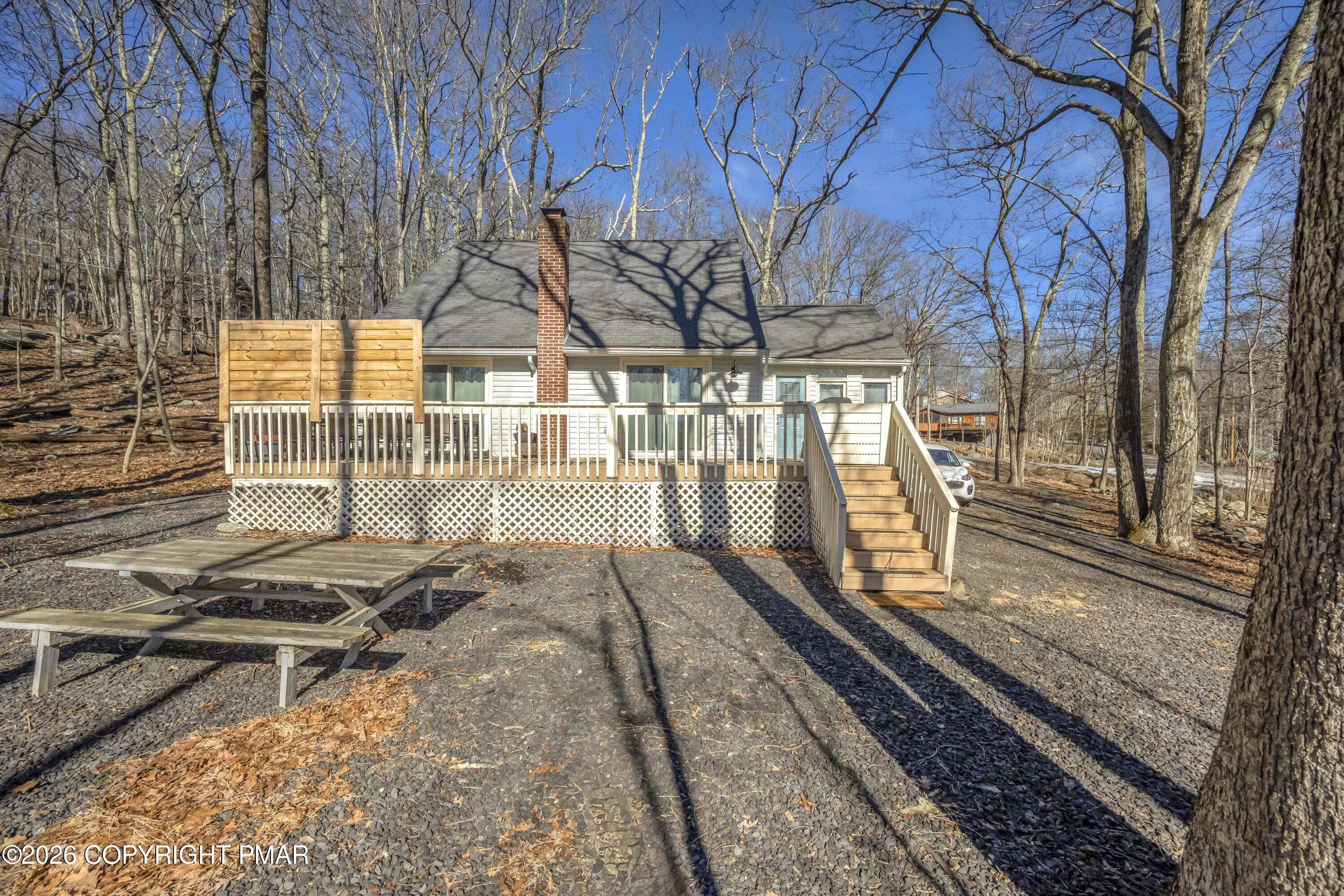 187 Bellingham Drive Property Photo 3