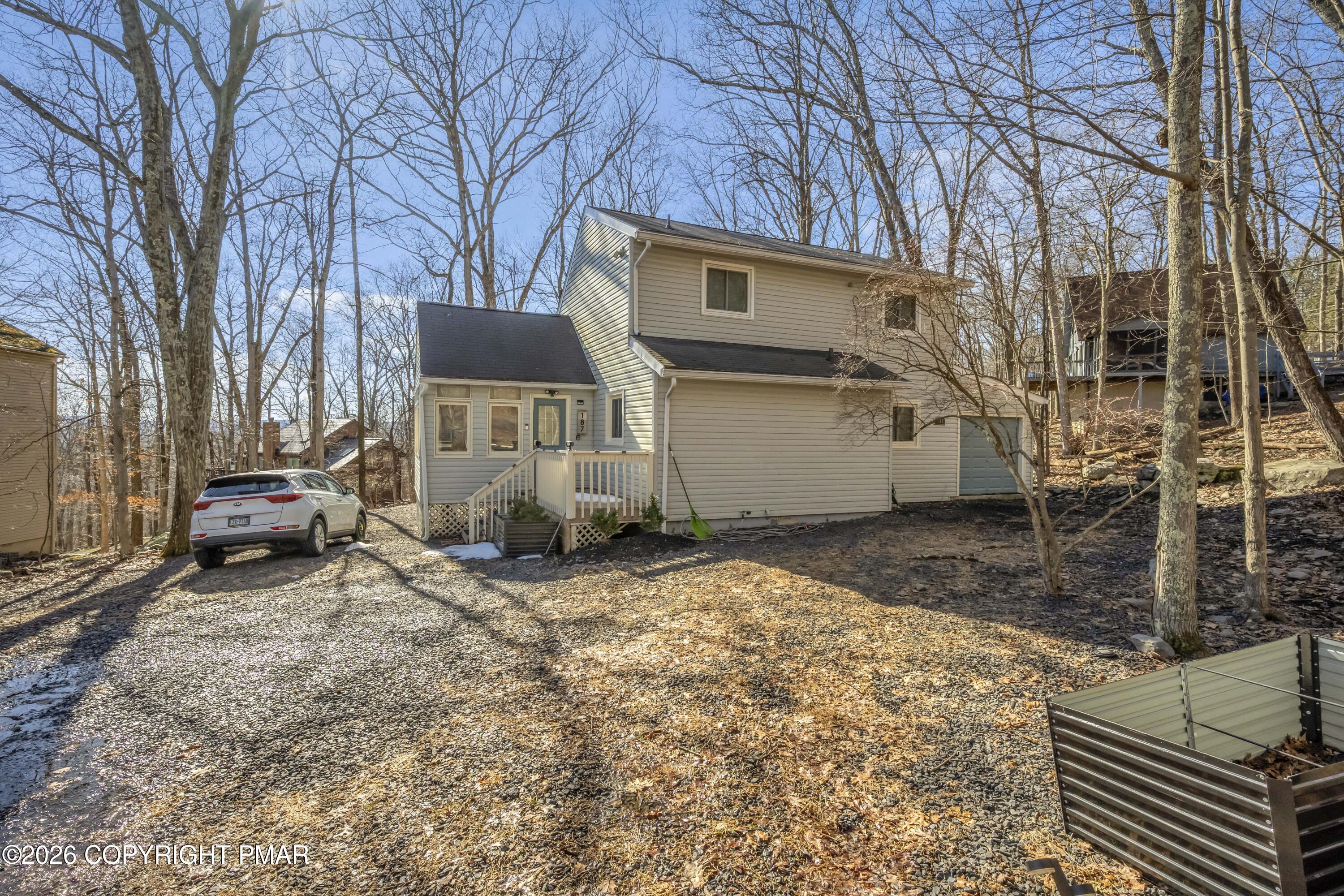 187 Bellingham Drive Property Photo 8