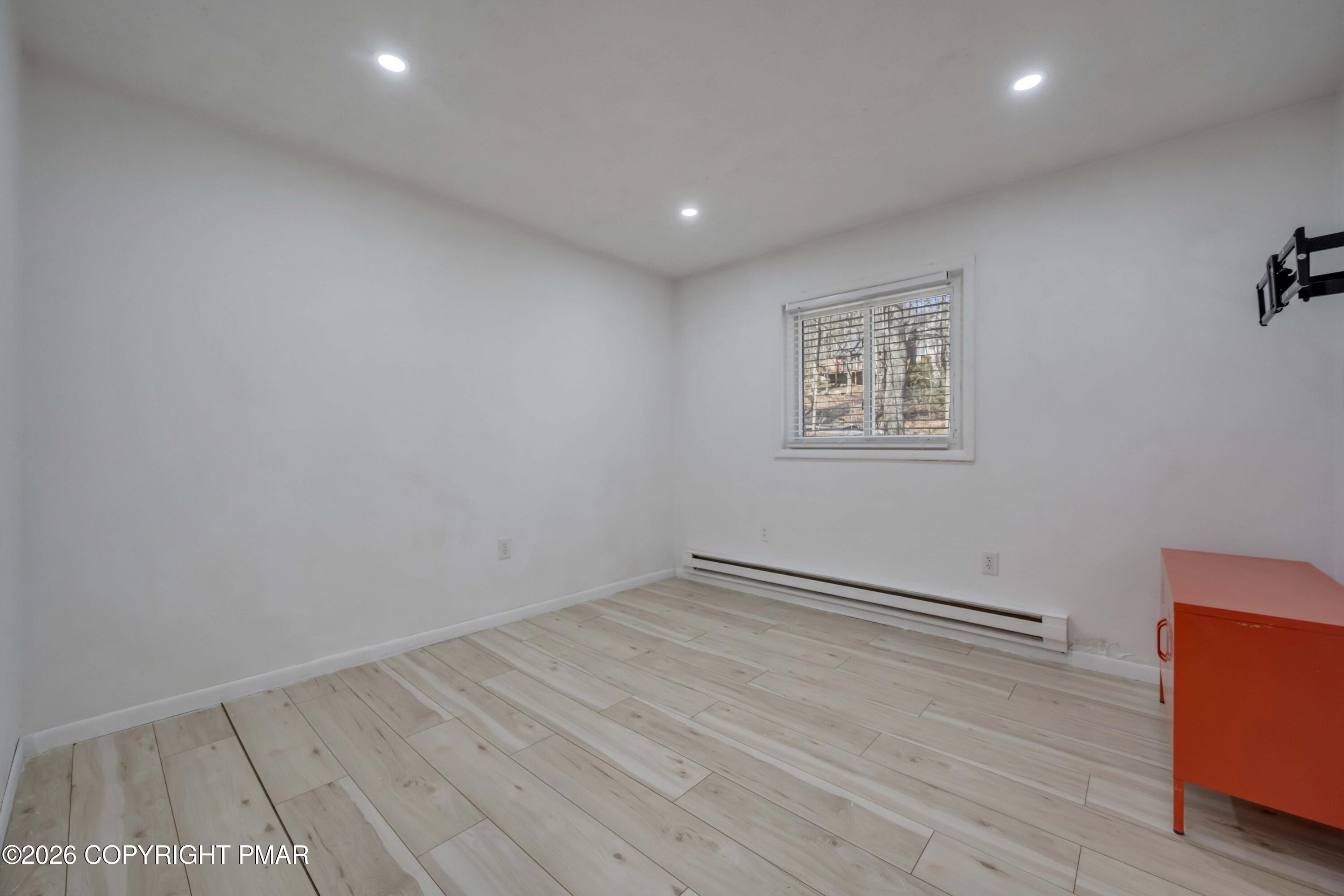 187 Bellingham Drive Property Photo 26