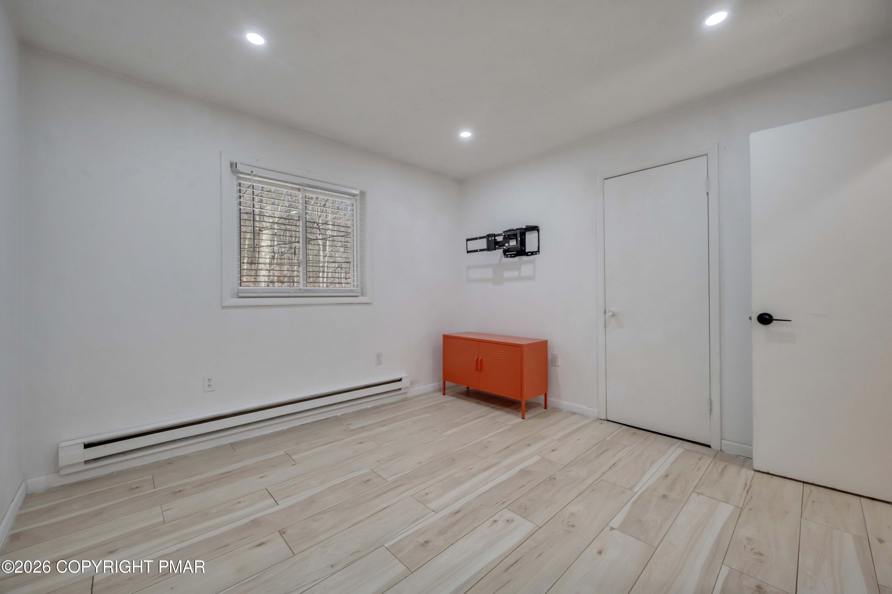 187 Bellingham Drive Property Photo 27