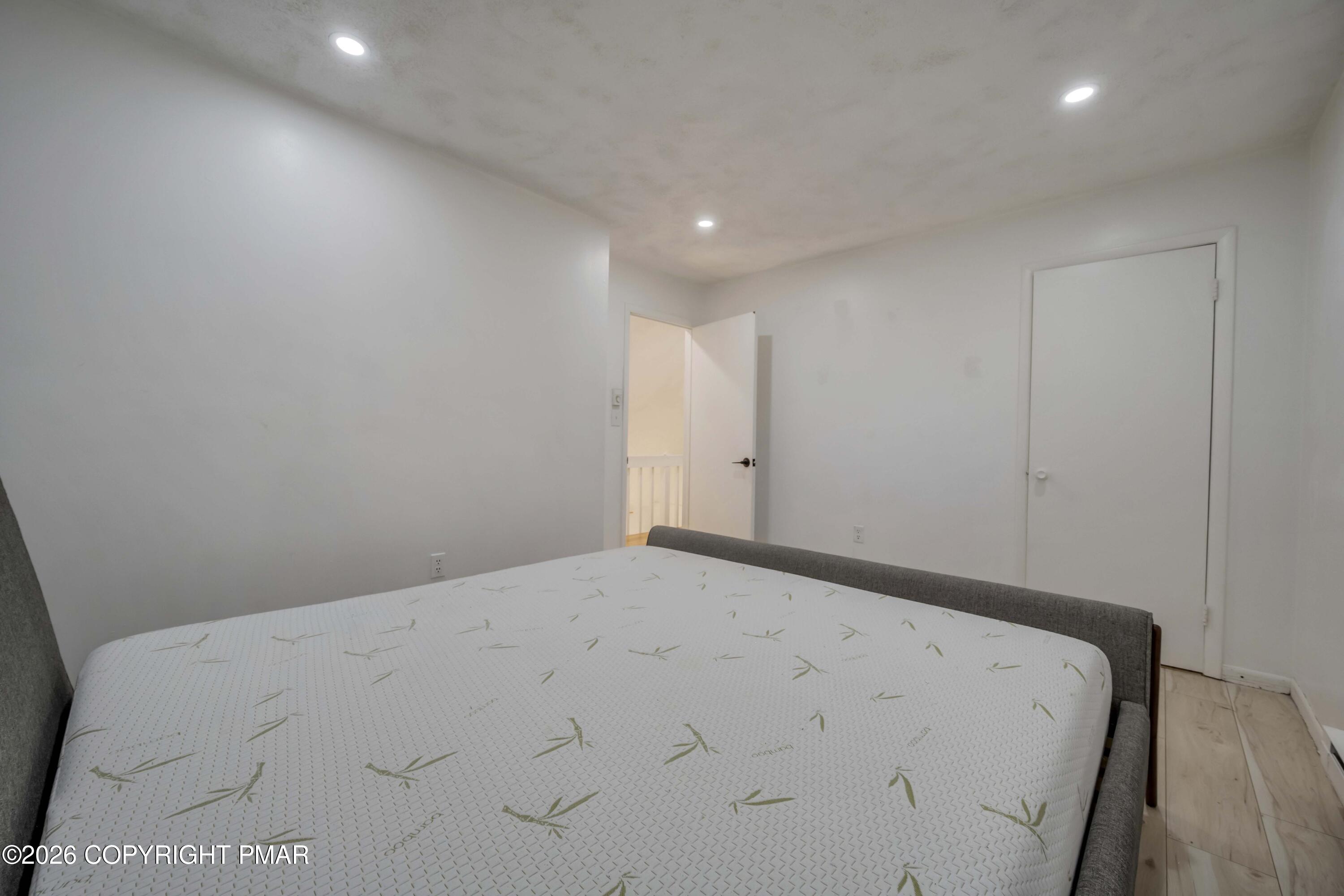 187 Bellingham Drive Property Photo 29