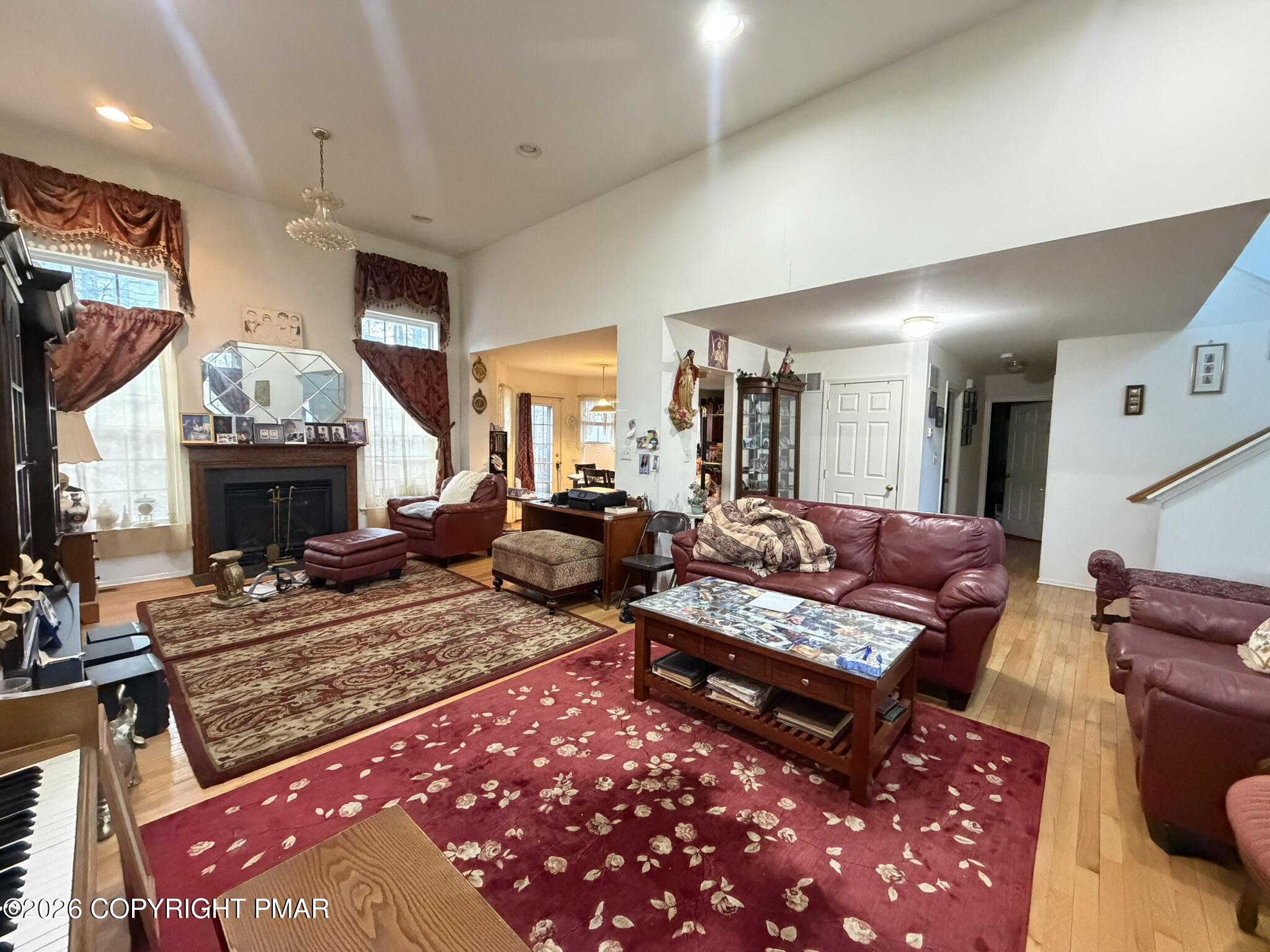 151 Kensington Drive Property Photo 8