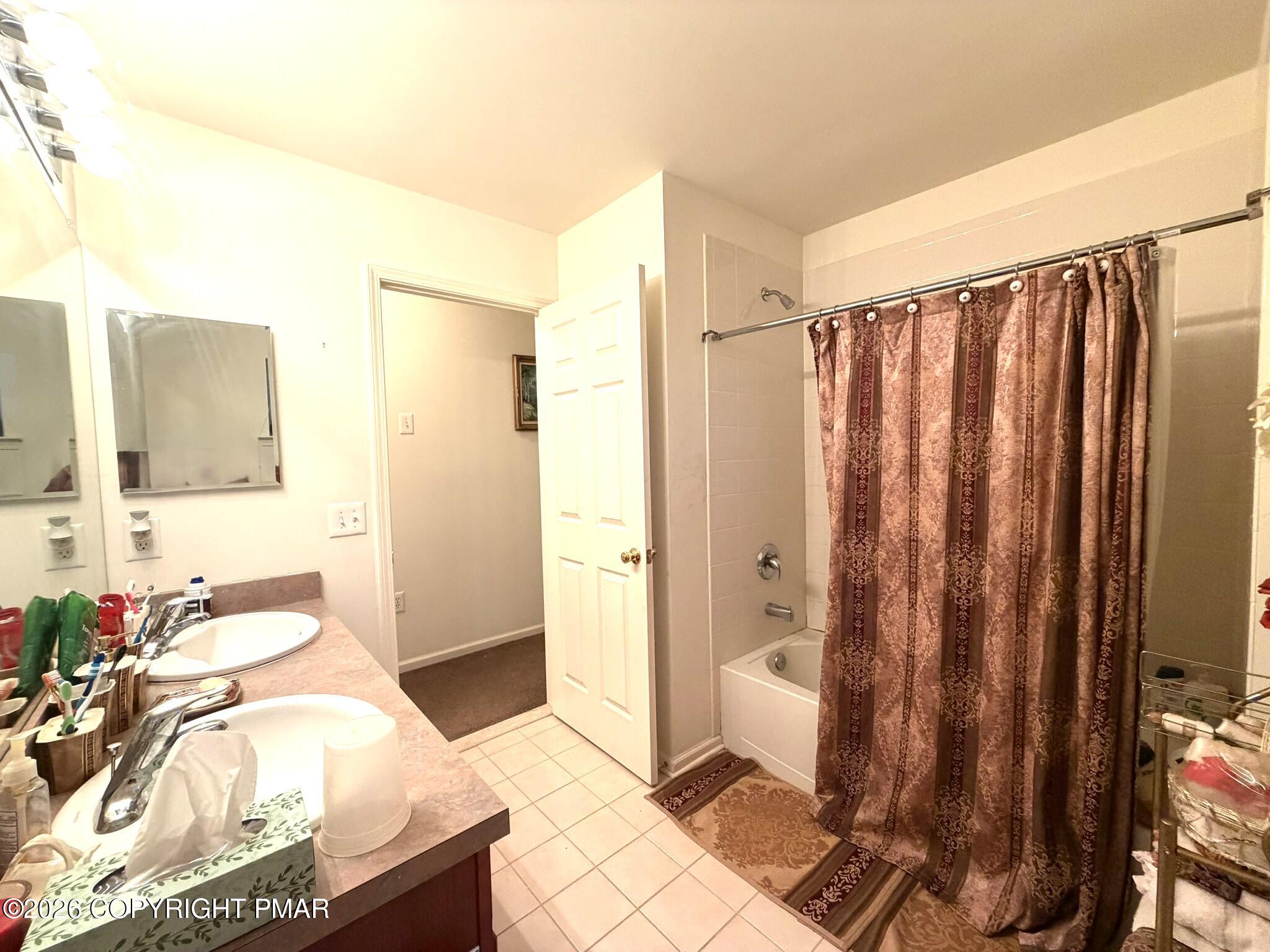 151 Kensington Drive Property Photo 35