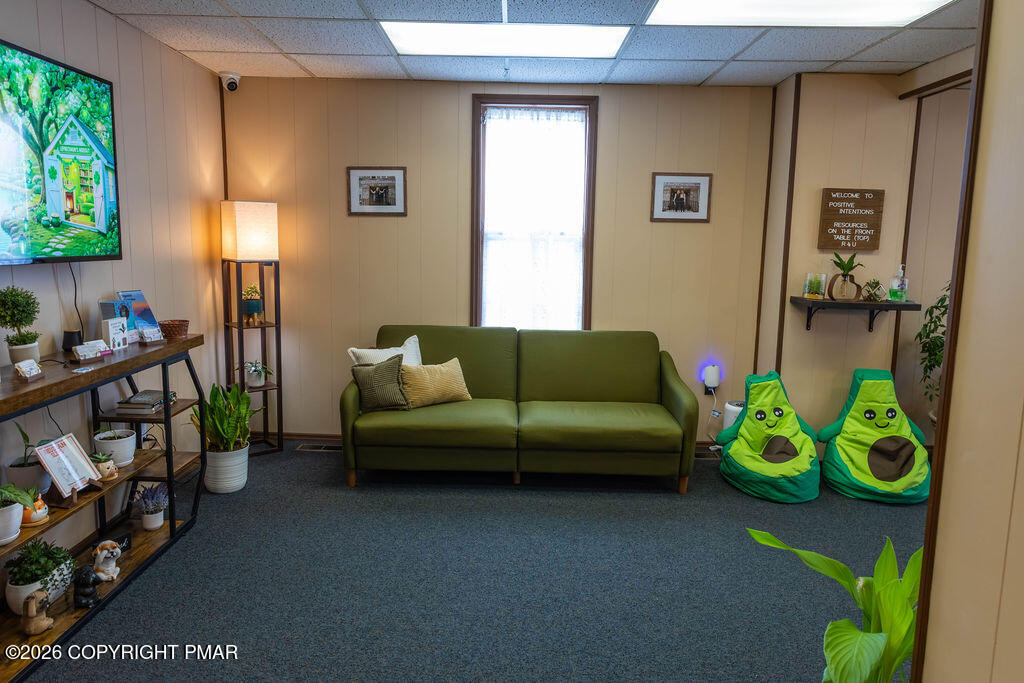 811 Monroe Street Property Photo 27